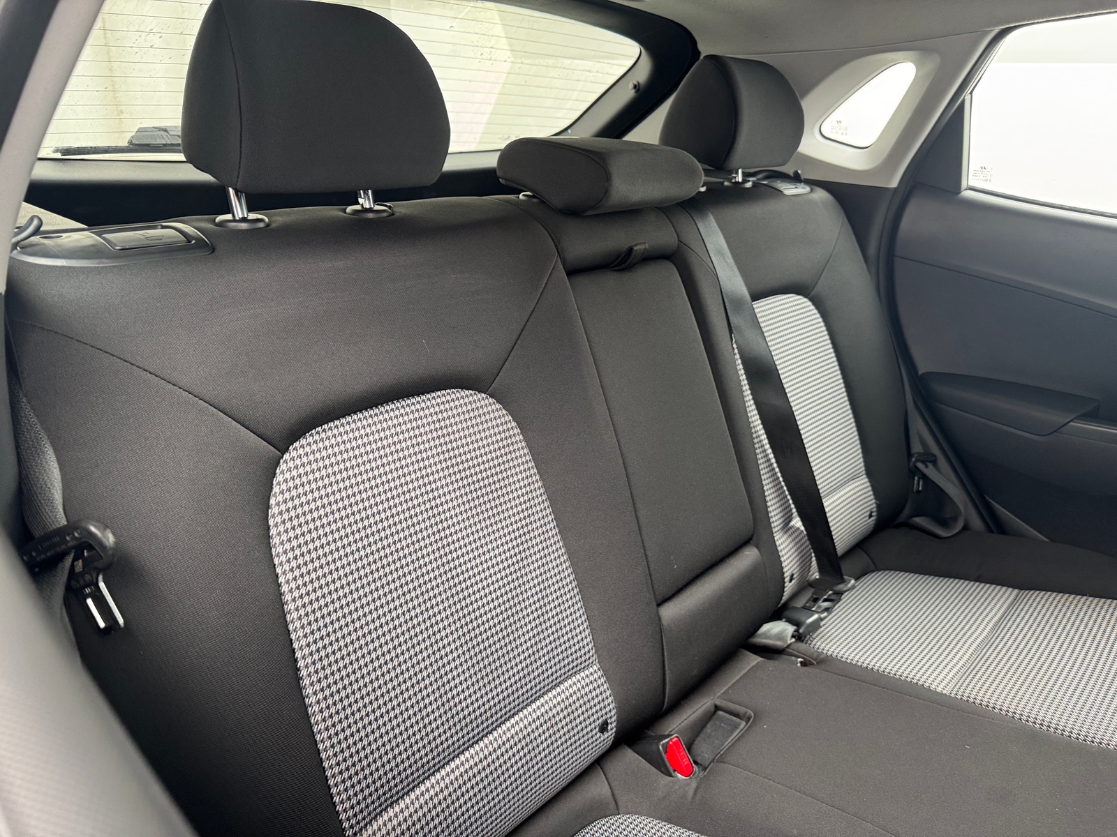 Thumbnail: 2021 Hyundai Kona - 6