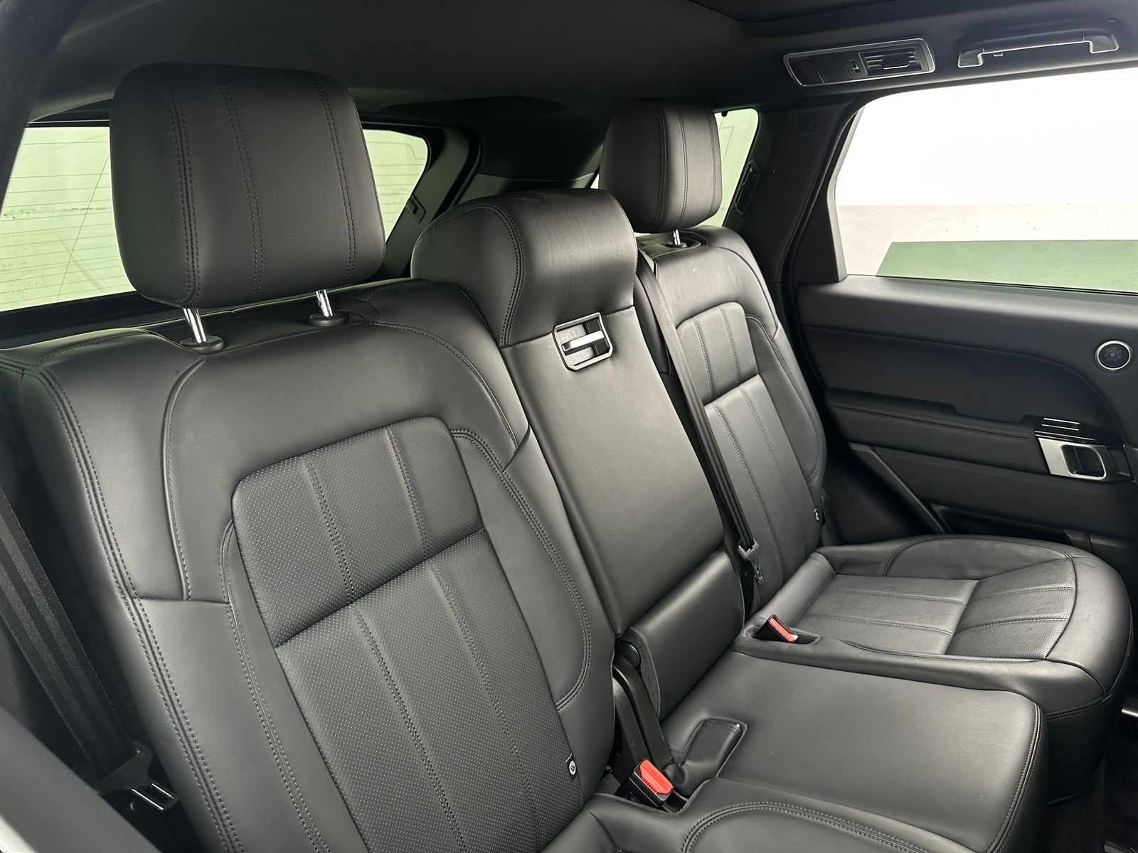 Thumbnail: 2020 Land Rover Range Rover Sport - 5