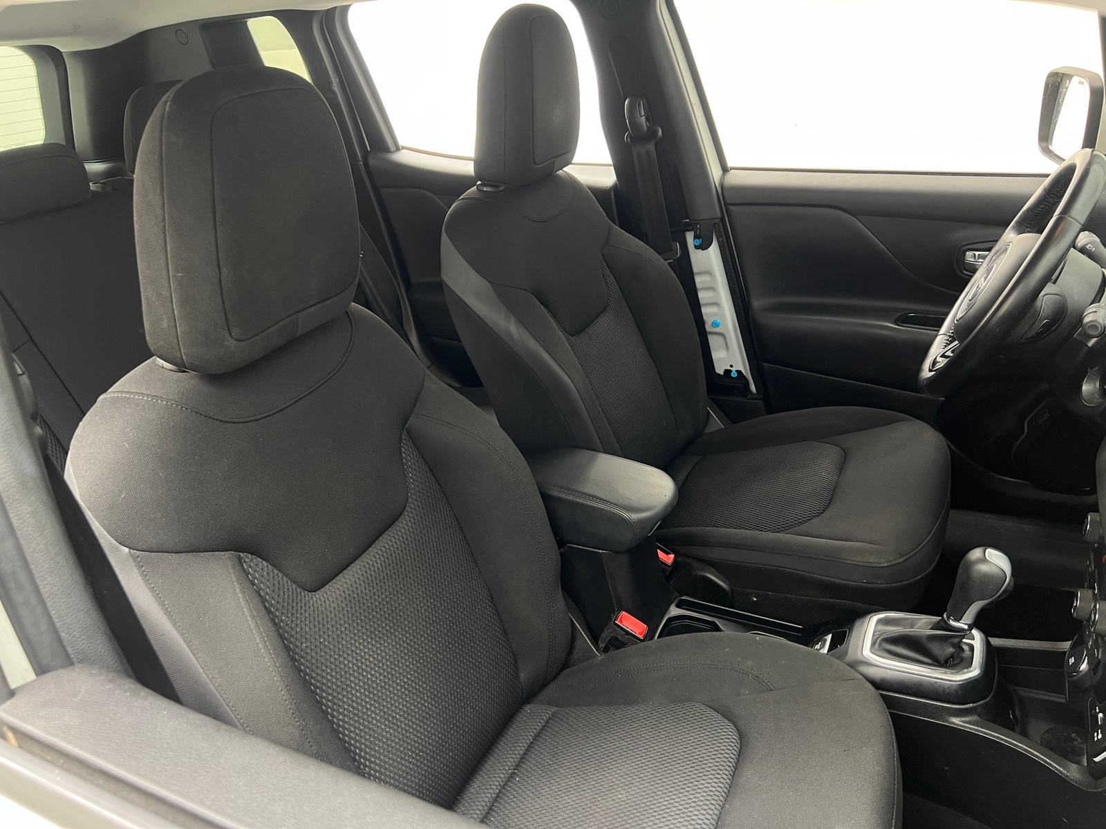 Thumbnail: 2018 Jeep Renegade - 2