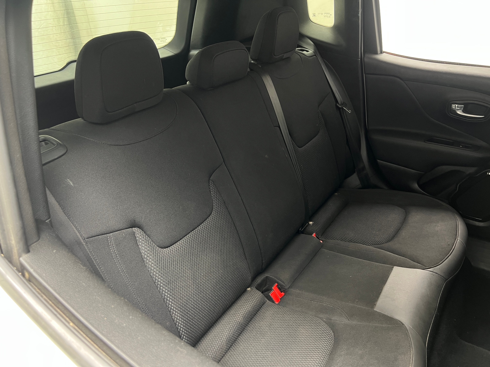Thumbnail: 2018 Jeep Renegade - 6