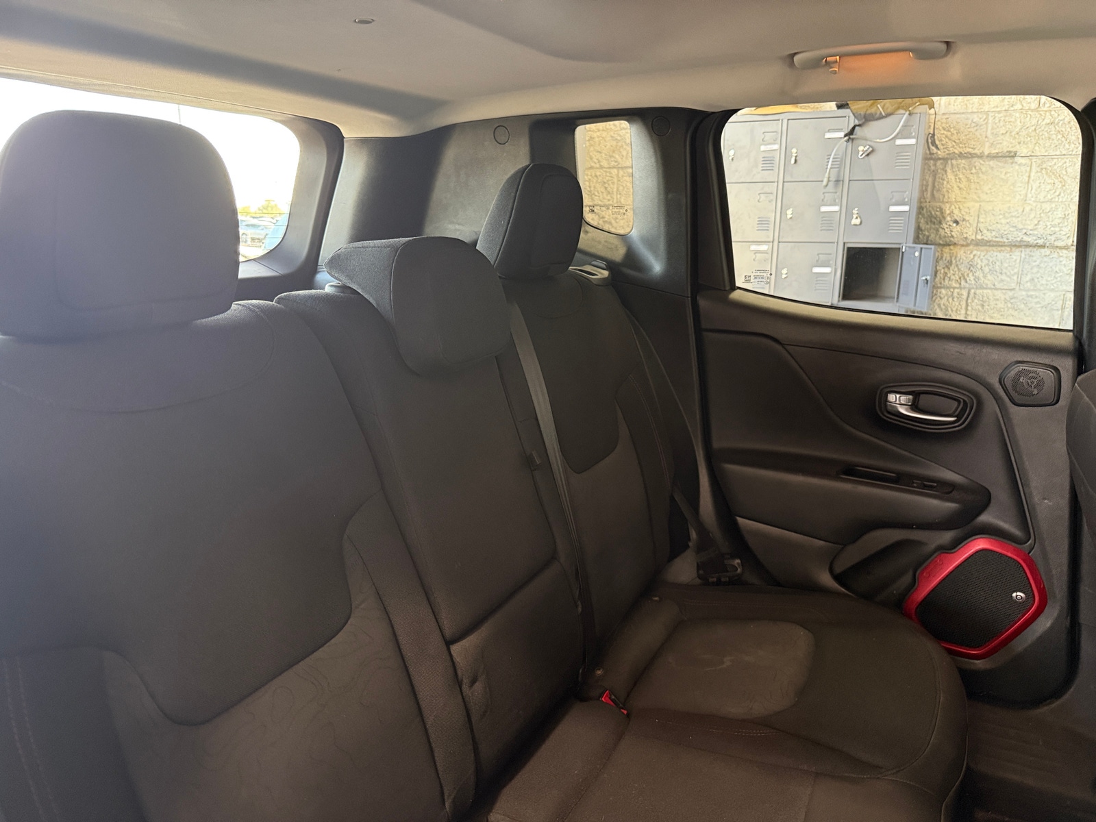 Thumbnail: 2018 Jeep Renegade - 6