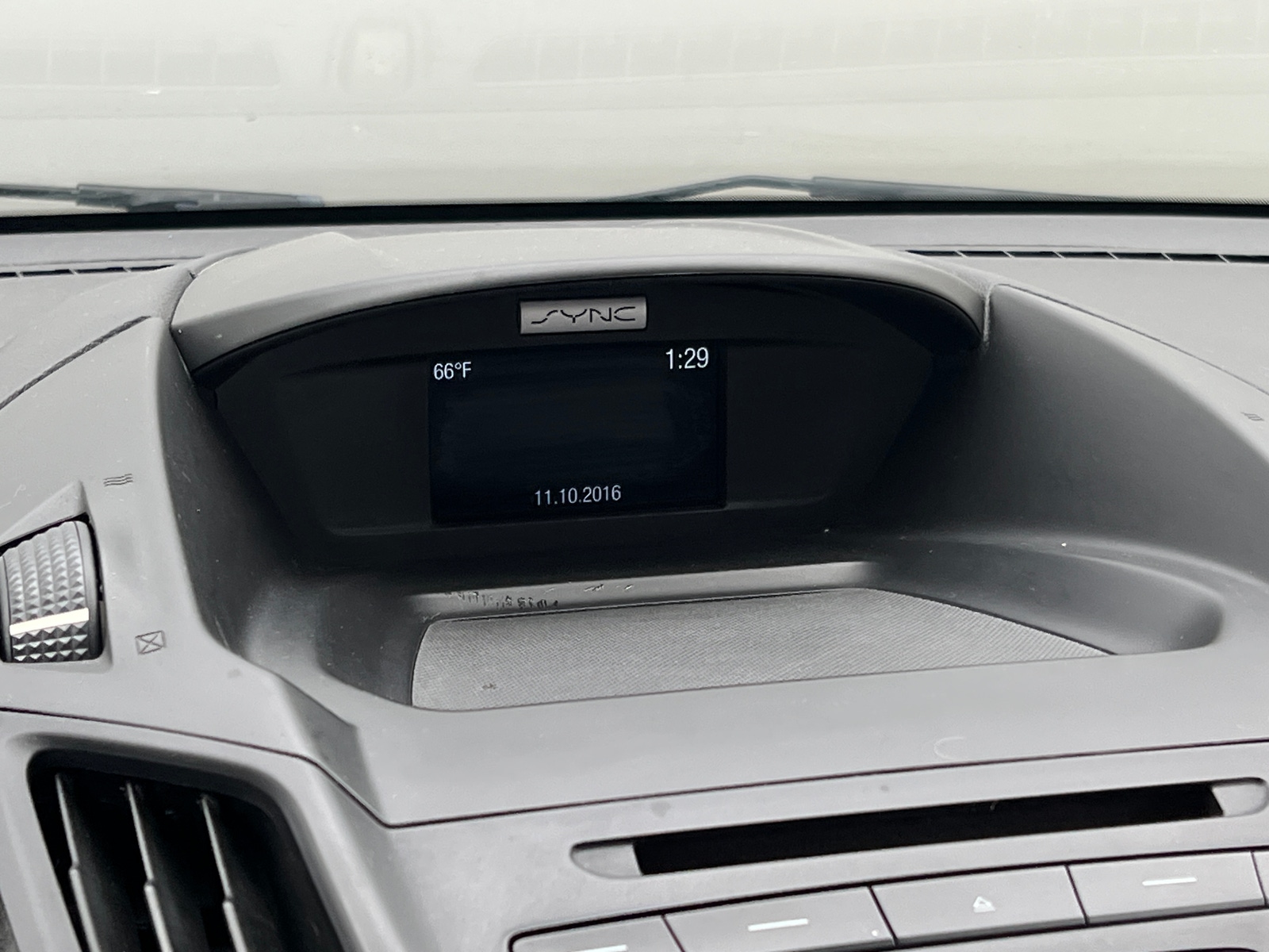 Thumbnail: 2017 Ford Escape - 4