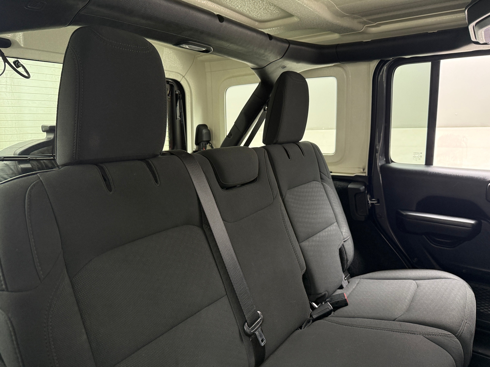 Thumbnail: 2021 Jeep Wrangler - 6