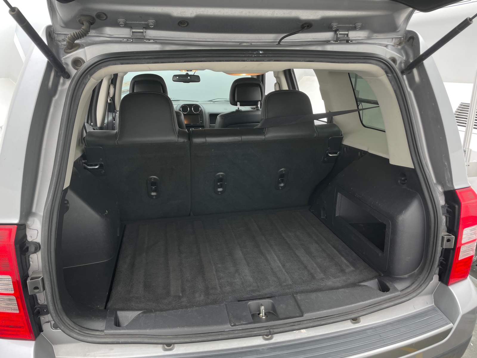 Thumbnail: 2017 Jeep Patriot - 7