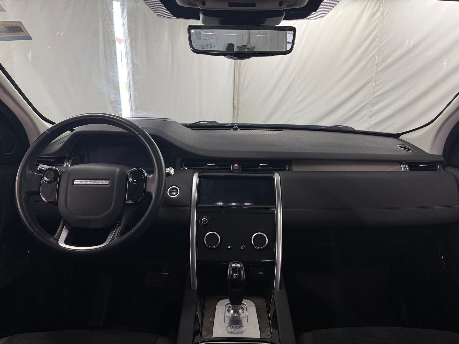 Thumbnail: 2020 Land Rover Discovery Sport - 2