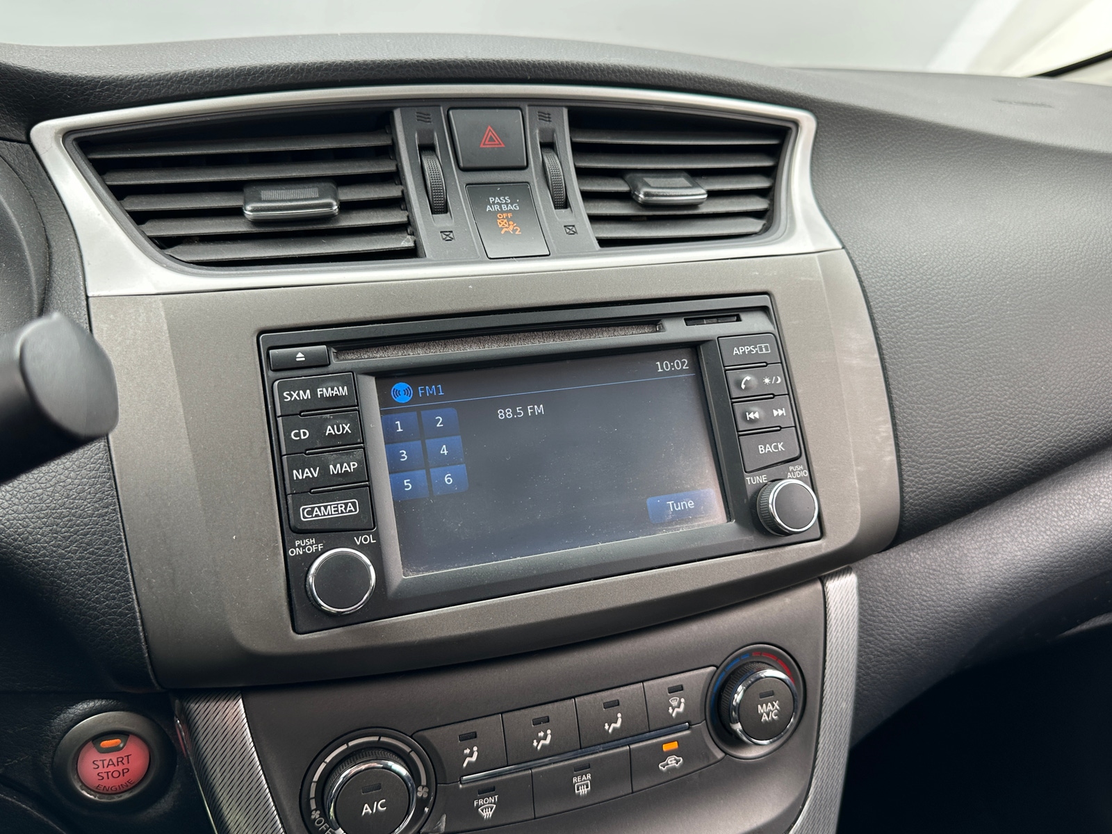 Thumbnail: 2014 Nissan Sentra - 4