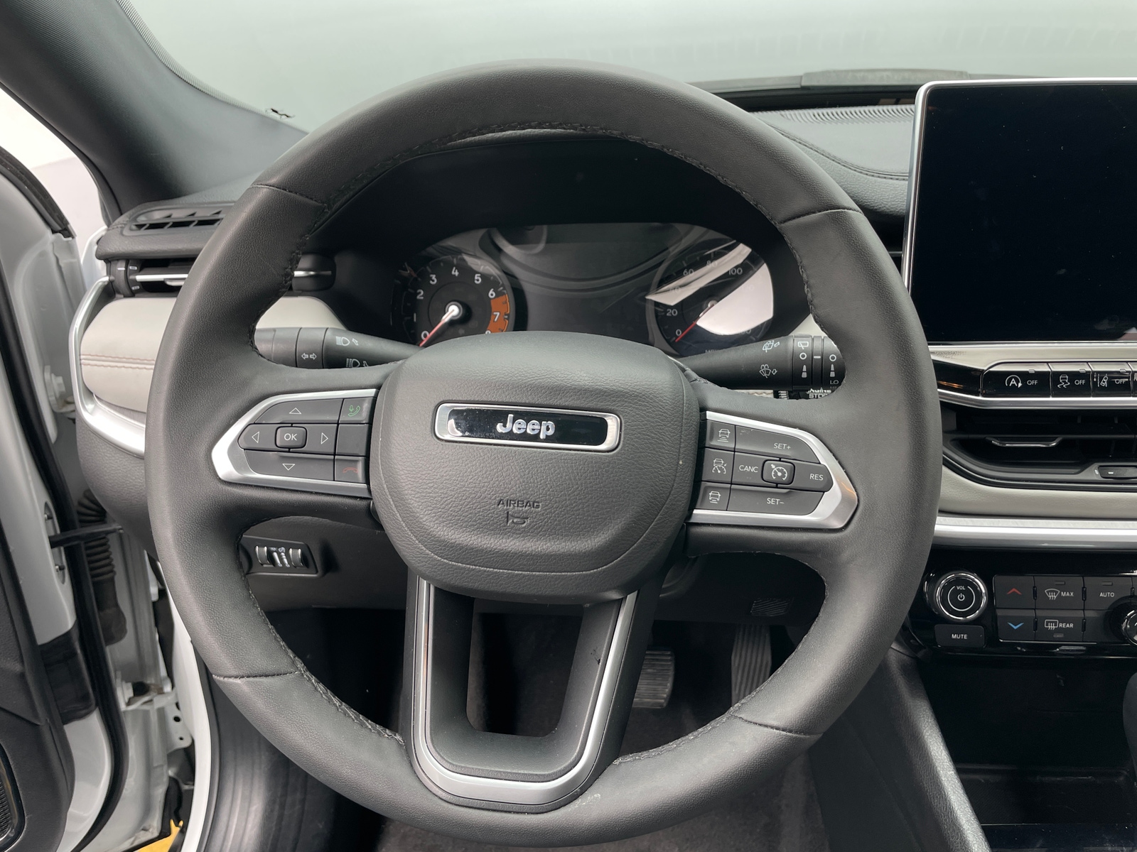 Thumbnail: 2025 Jeep Compass - 4