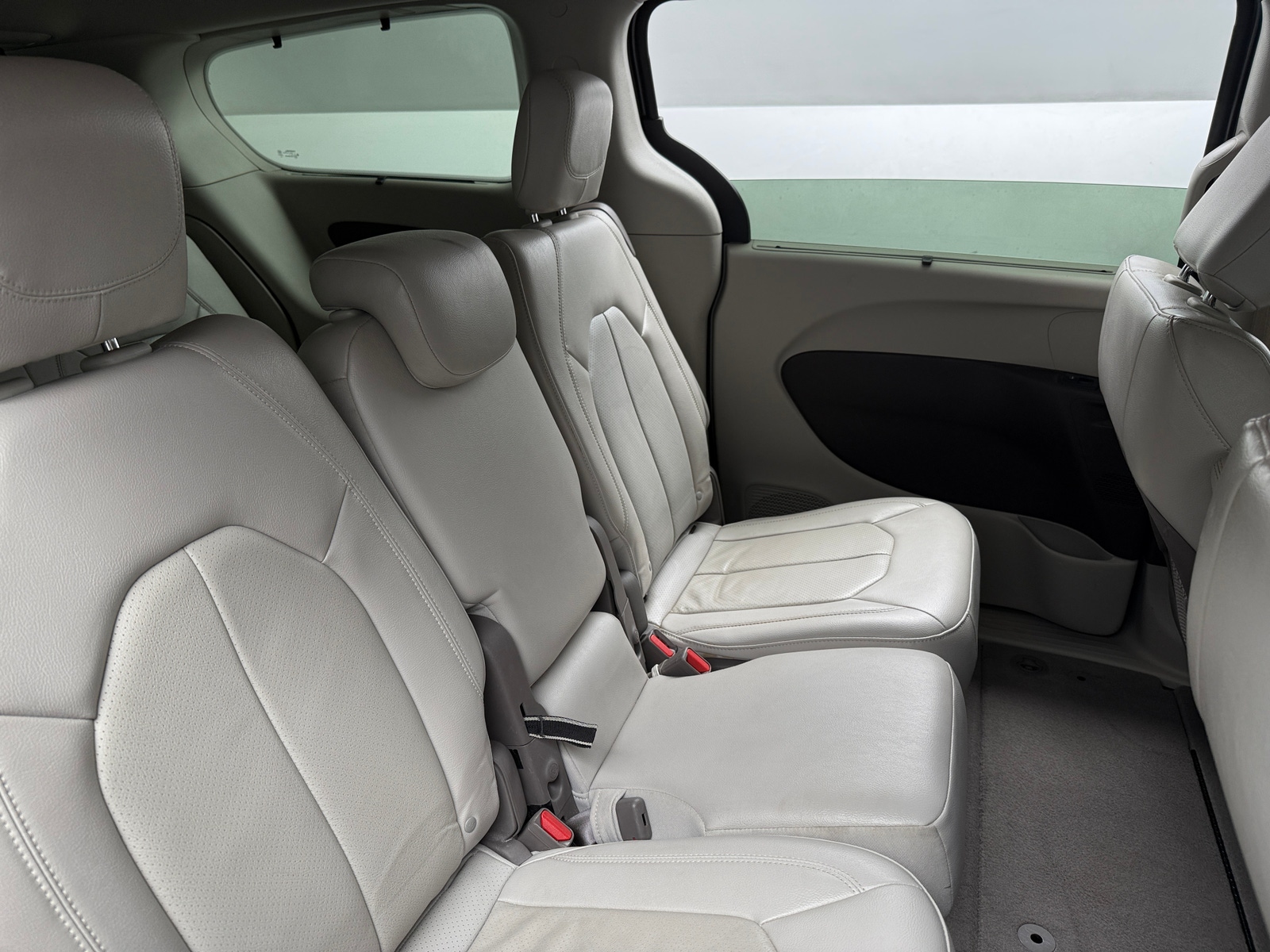 Thumbnail: 2021 Chrysler Pacifica - 5