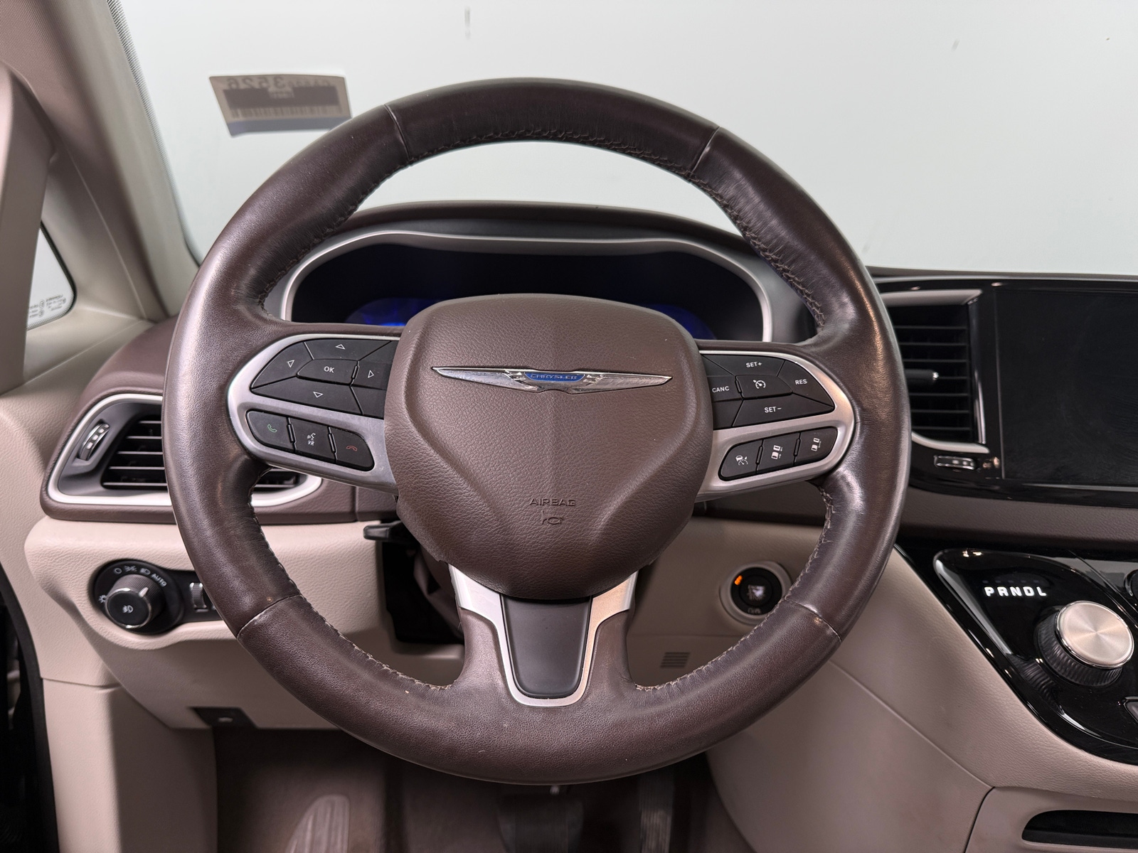 Thumbnail: 2021 Chrysler Pacifica - 4