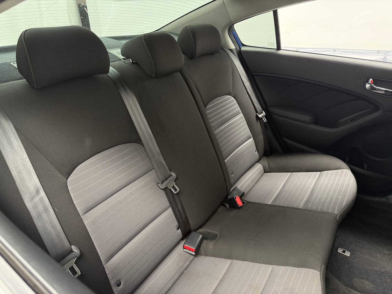 Thumbnail: 2017 Kia Forte - 6