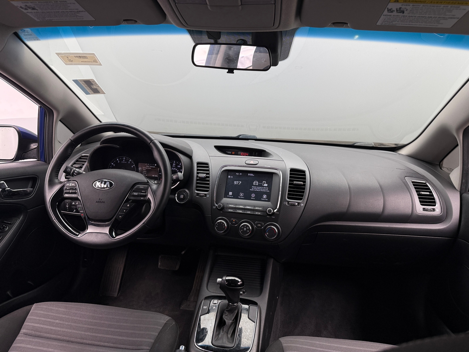 Thumbnail: 2017 Kia Forte - 3