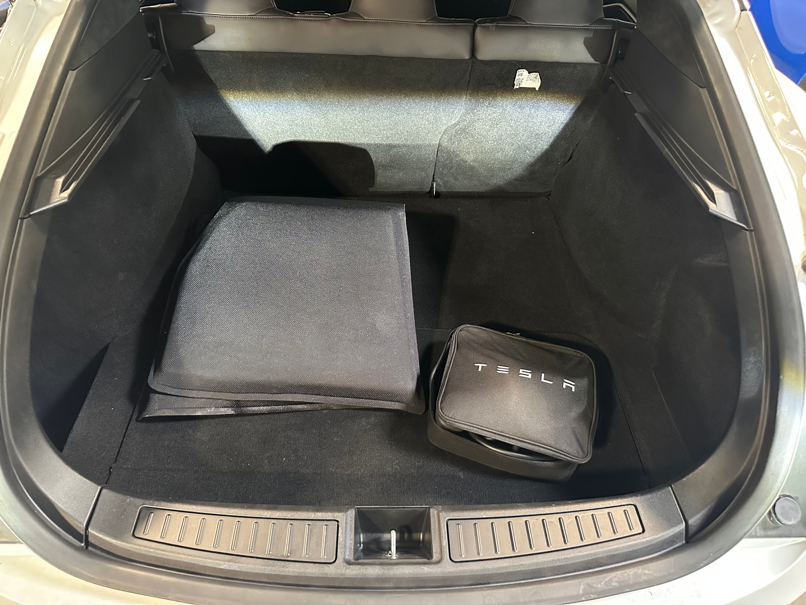 Thumbnail: 2018 Tesla Model S - 6