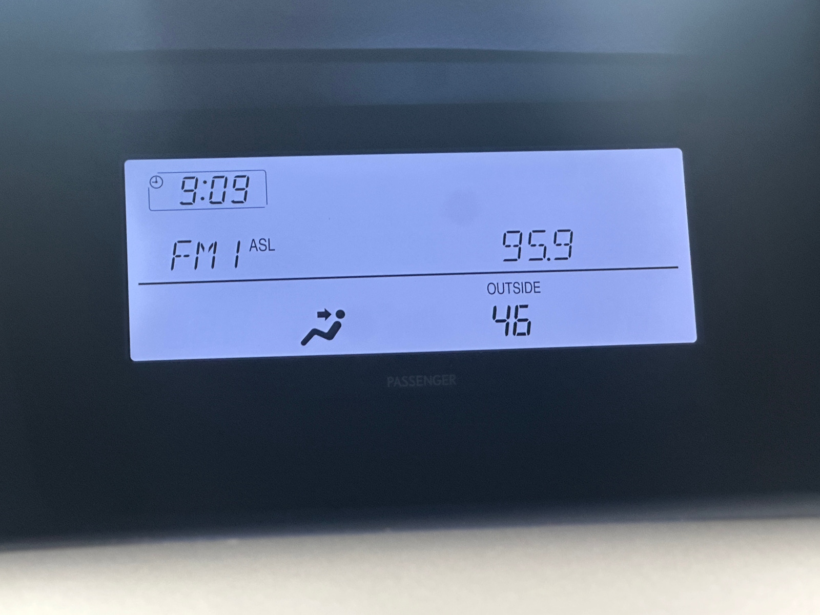 Thumbnail: 2010 Lexus RX - 4