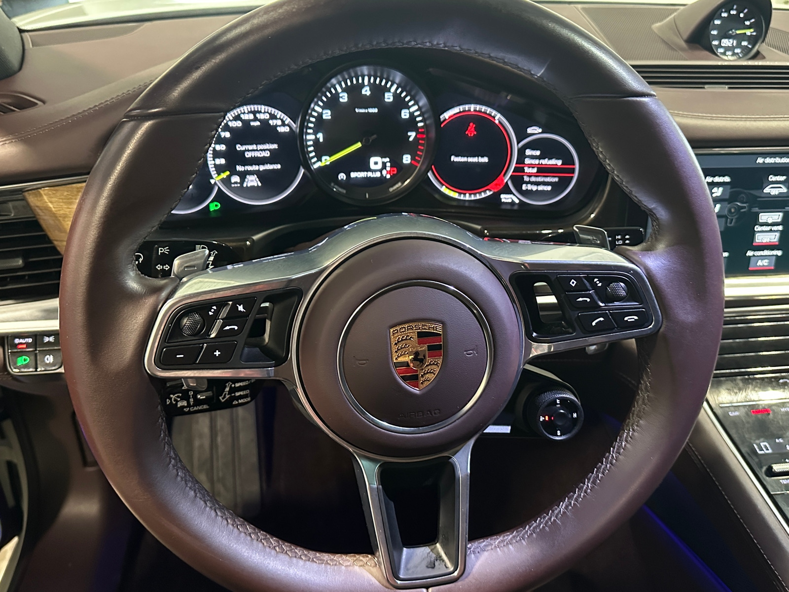 Thumbnail: 2018 Porsche Panamera - 4