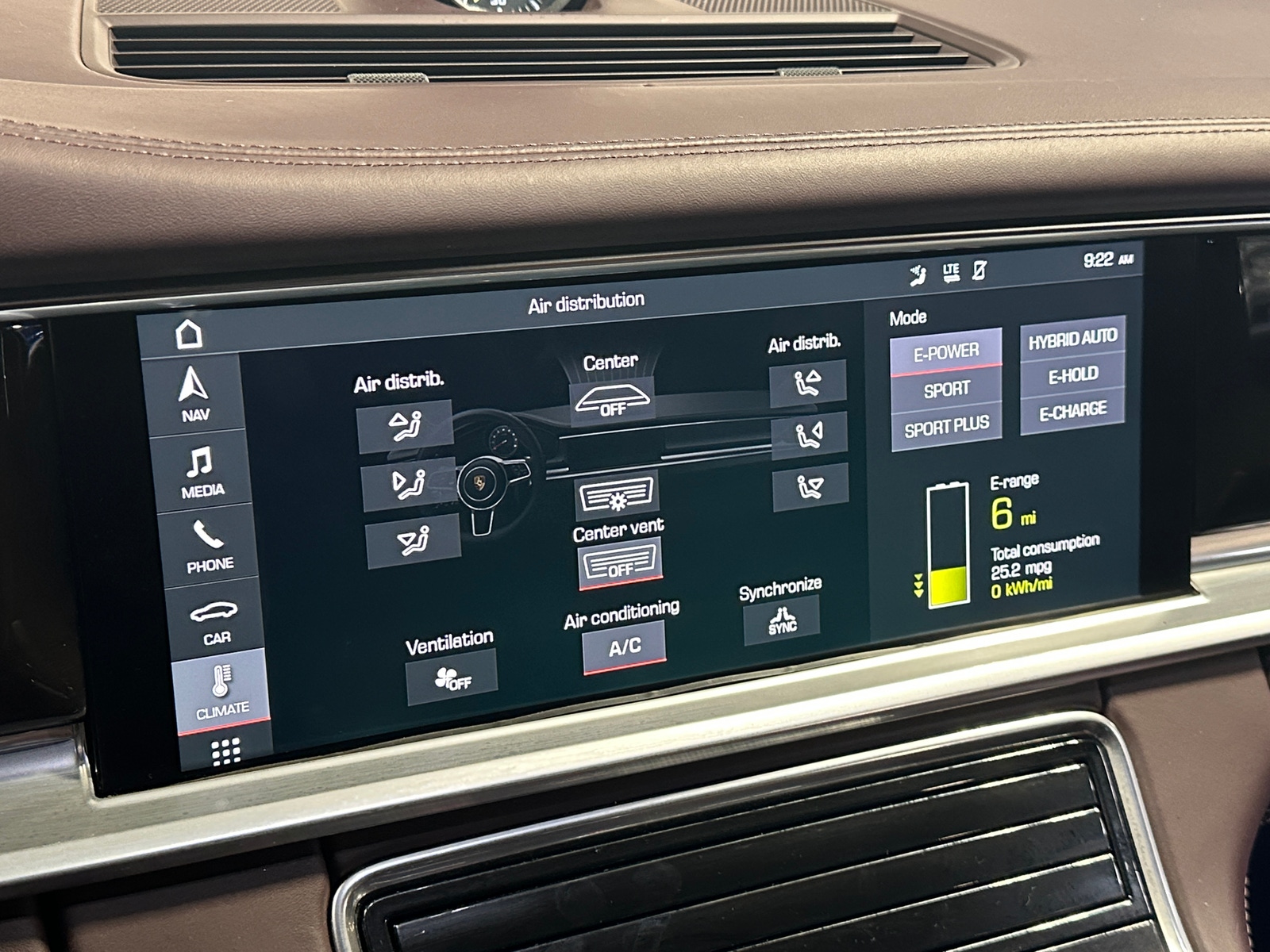 Thumbnail: 2018 Porsche Panamera - 3