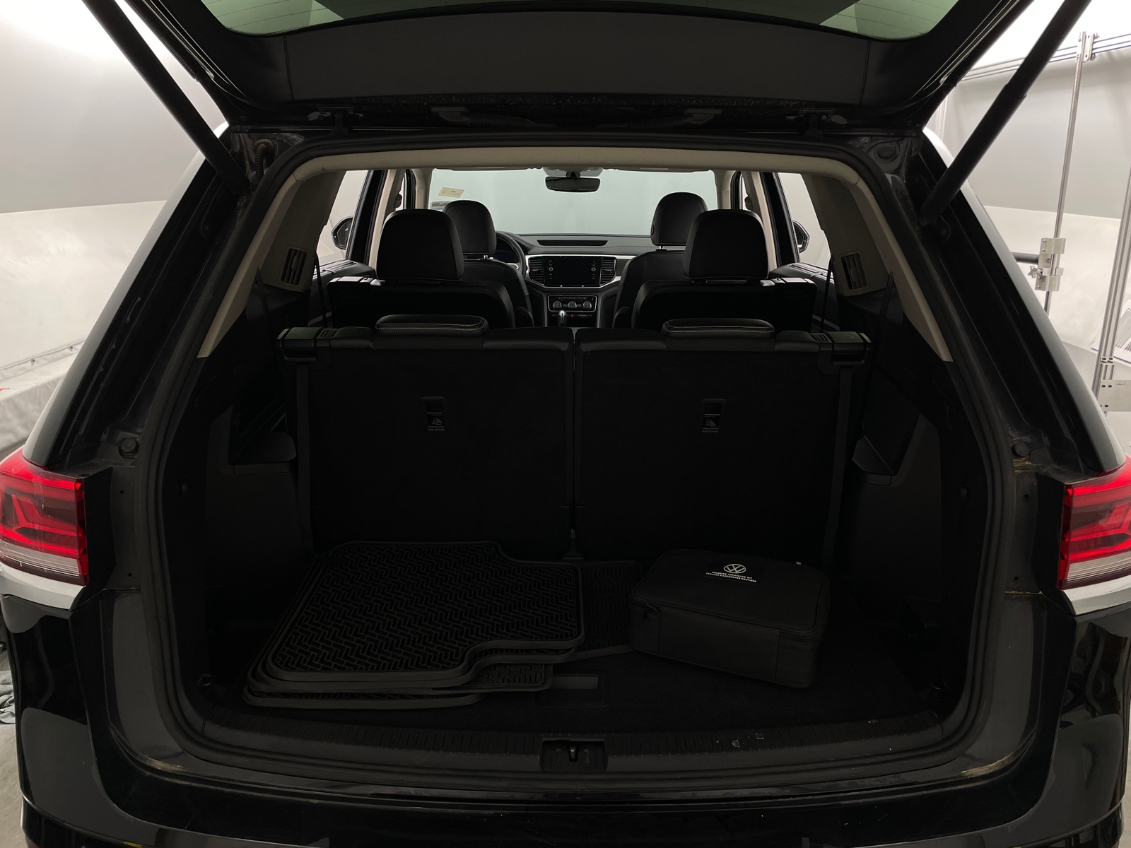 Thumbnail: 2022 Volkswagen Atlas - 6