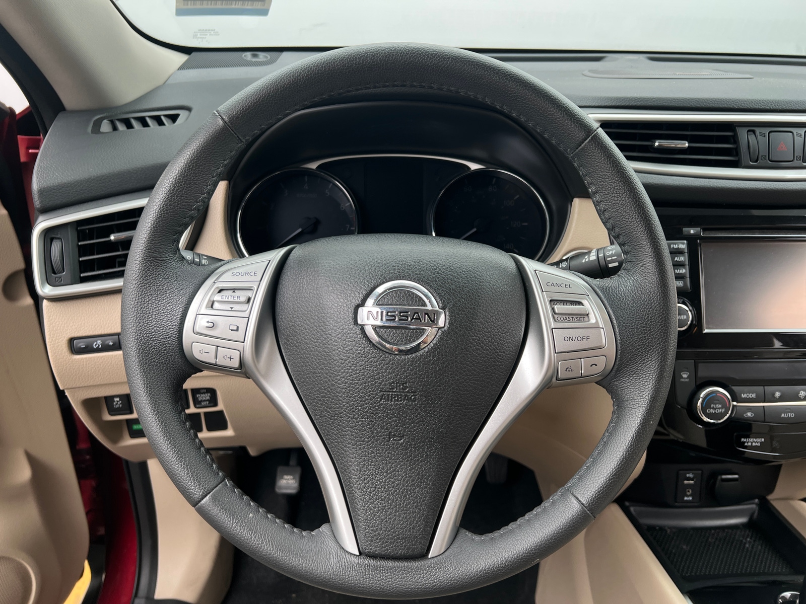 Thumbnail: 2016 Nissan Rogue - 4