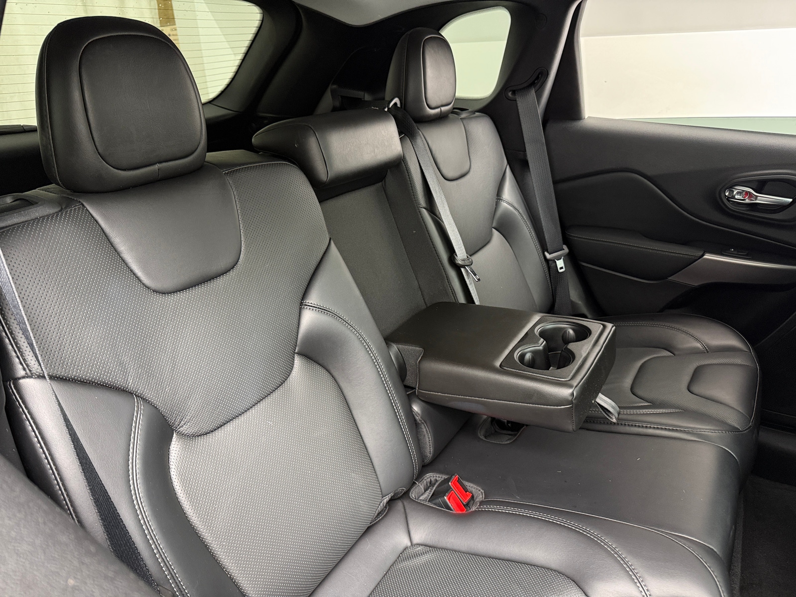 Thumbnail: 2021 Jeep Cherokee - 5