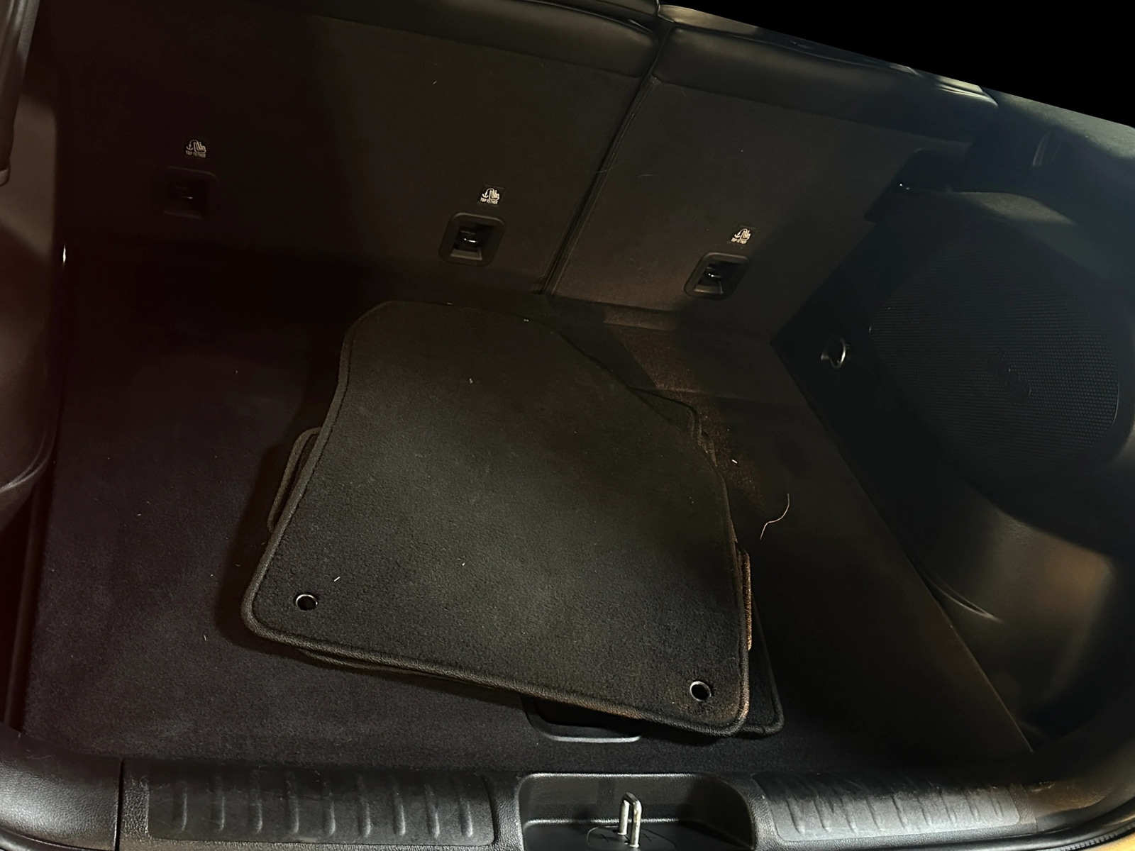 Thumbnail: 2021 Jeep Cherokee - 6