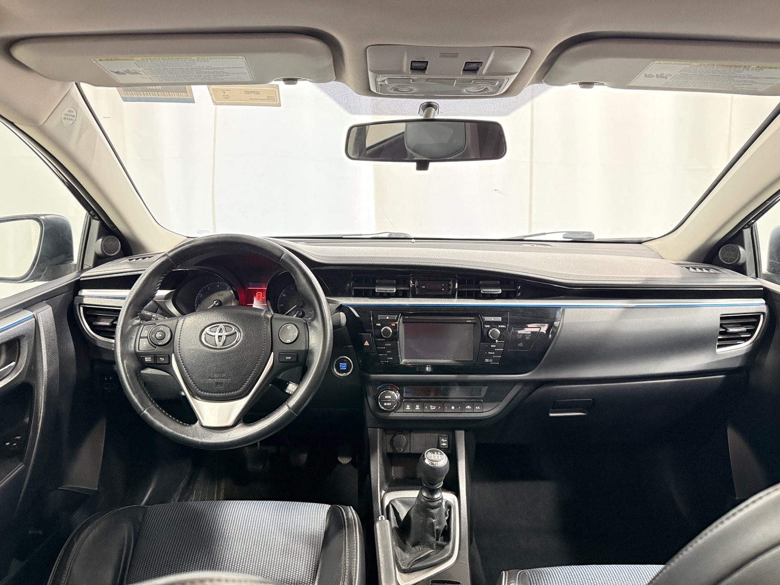 Thumbnail: 2014 Toyota Corolla - 3