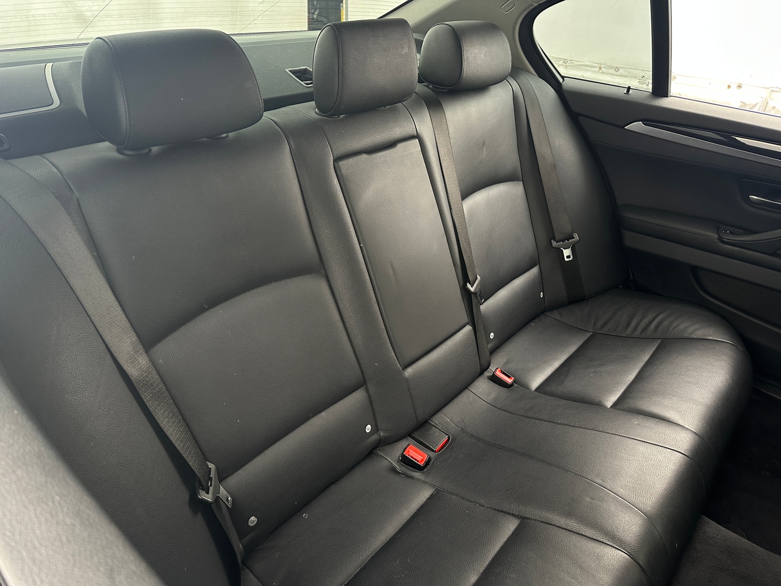 Thumbnail: 2011 BMW 5 Series - 5