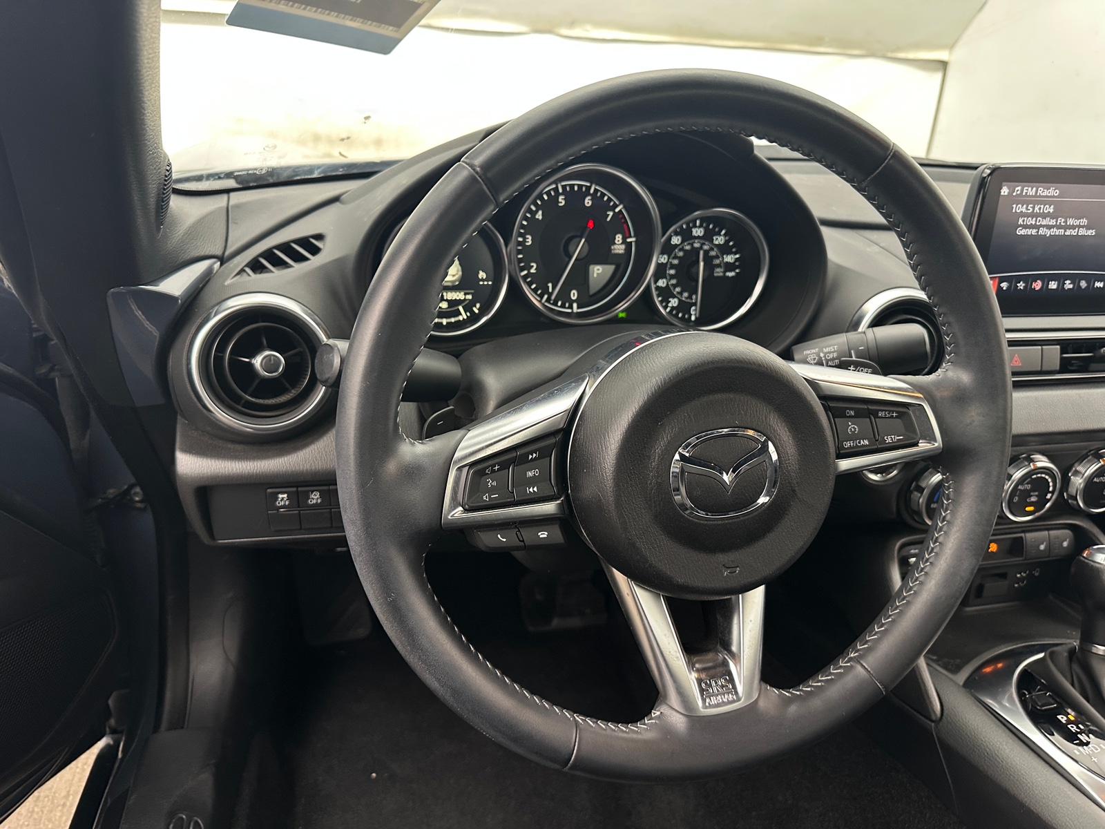 Thumbnail: 2021 Mazda MX-5 Miata - 4