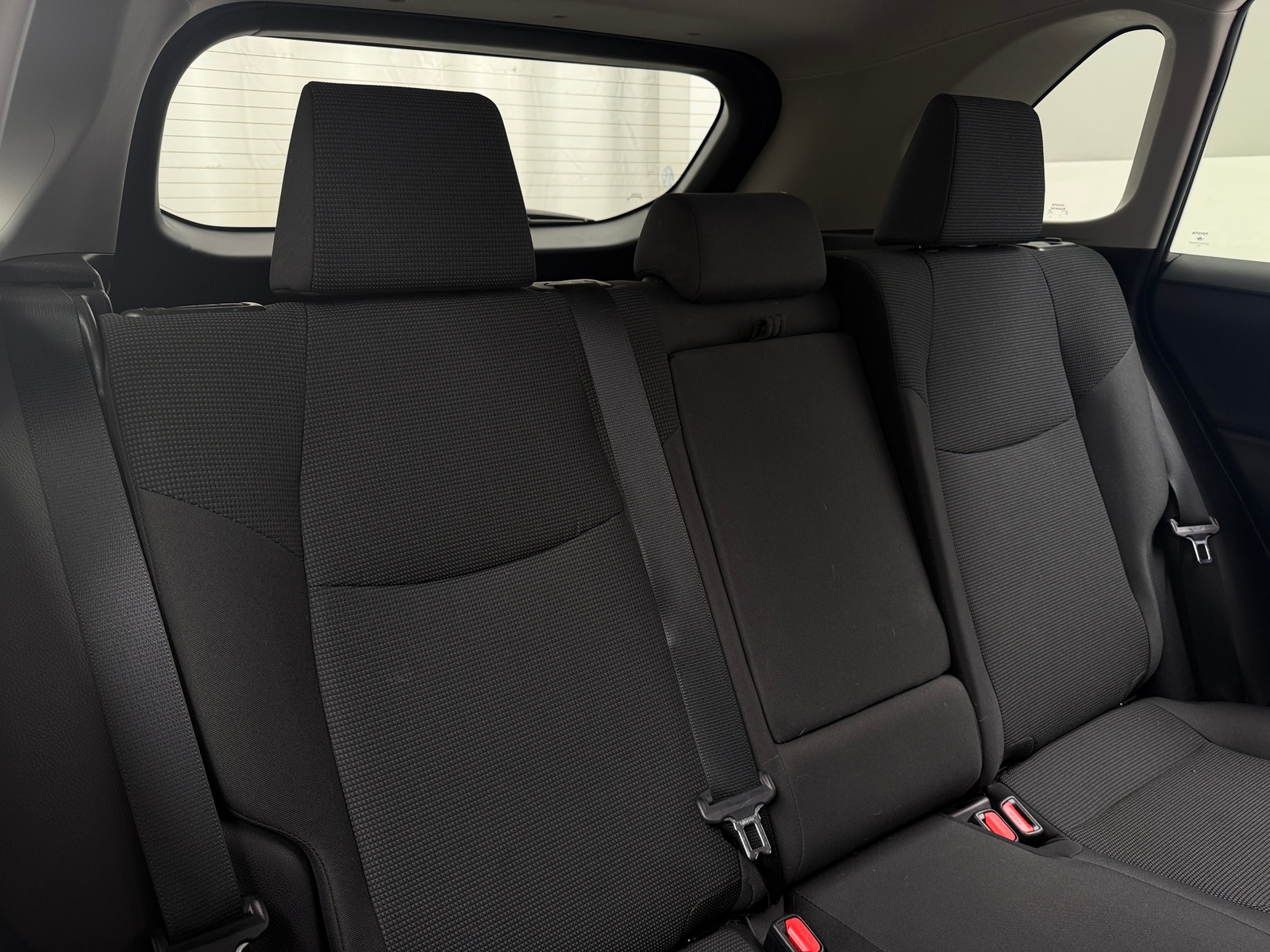 Thumbnail: 2019 Toyota RAV4 - 6