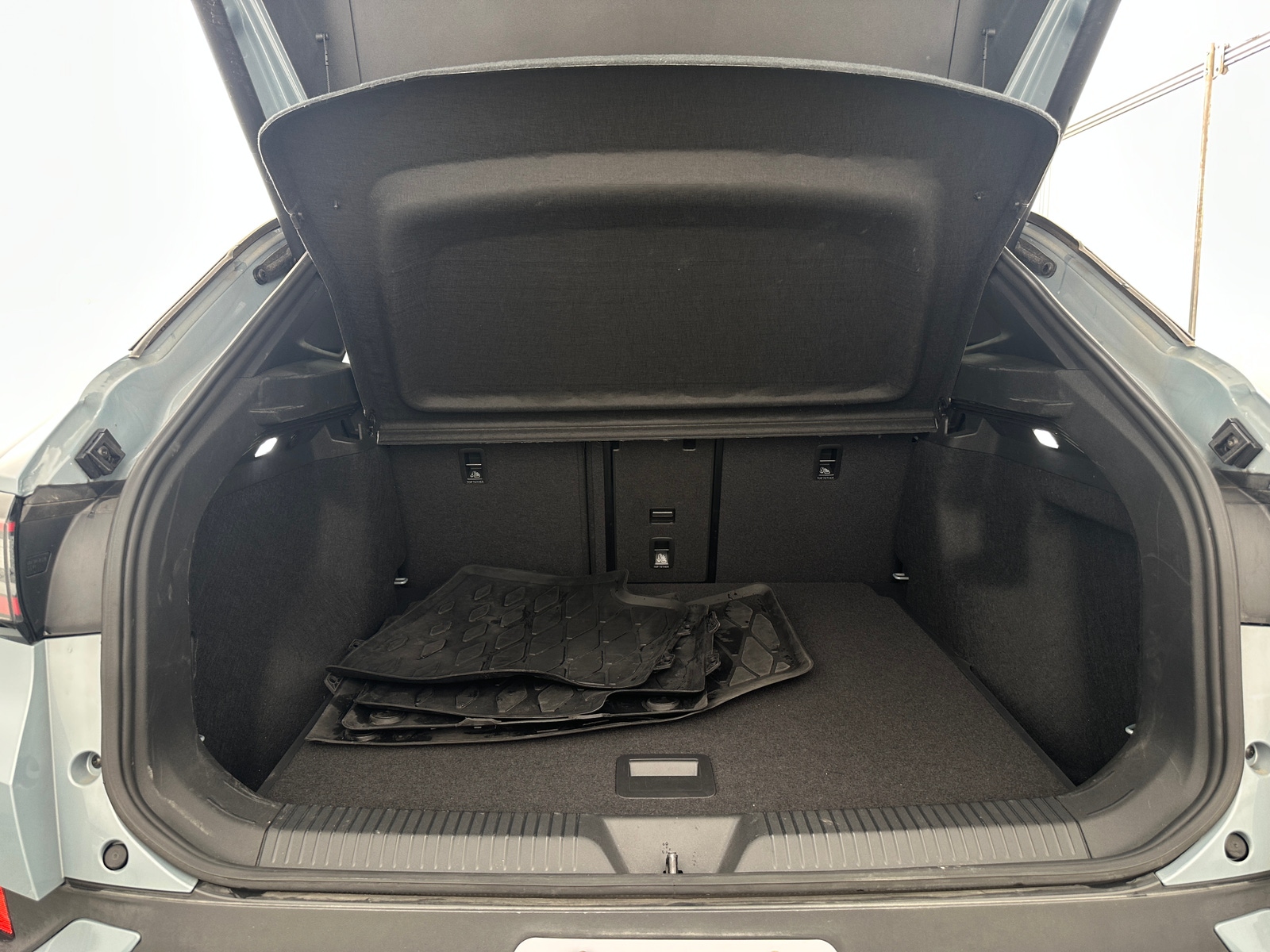 Thumbnail: 2024 Volkswagen ID.4 - 7