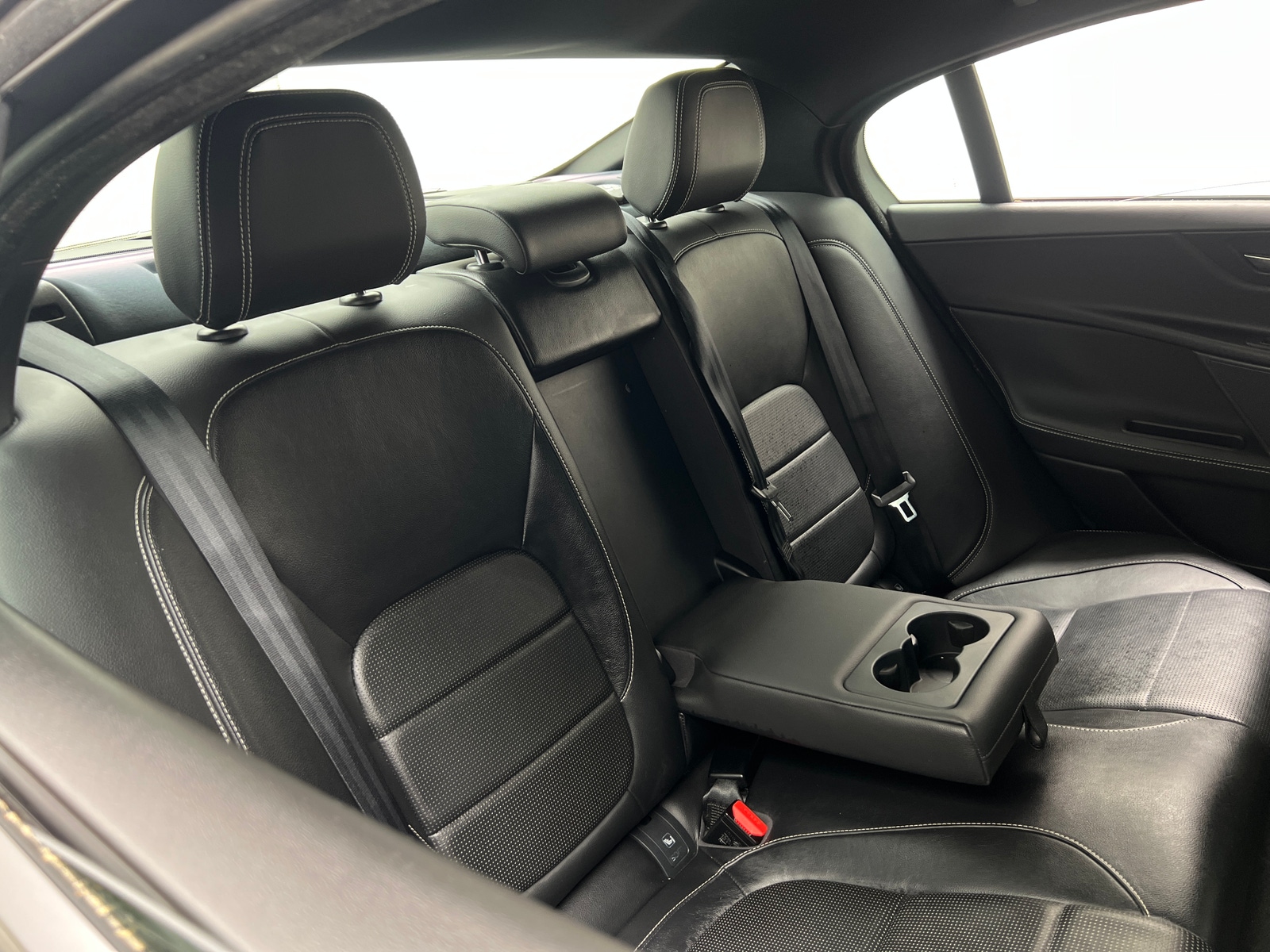 Thumbnail: 2018 Jaguar XE - 5