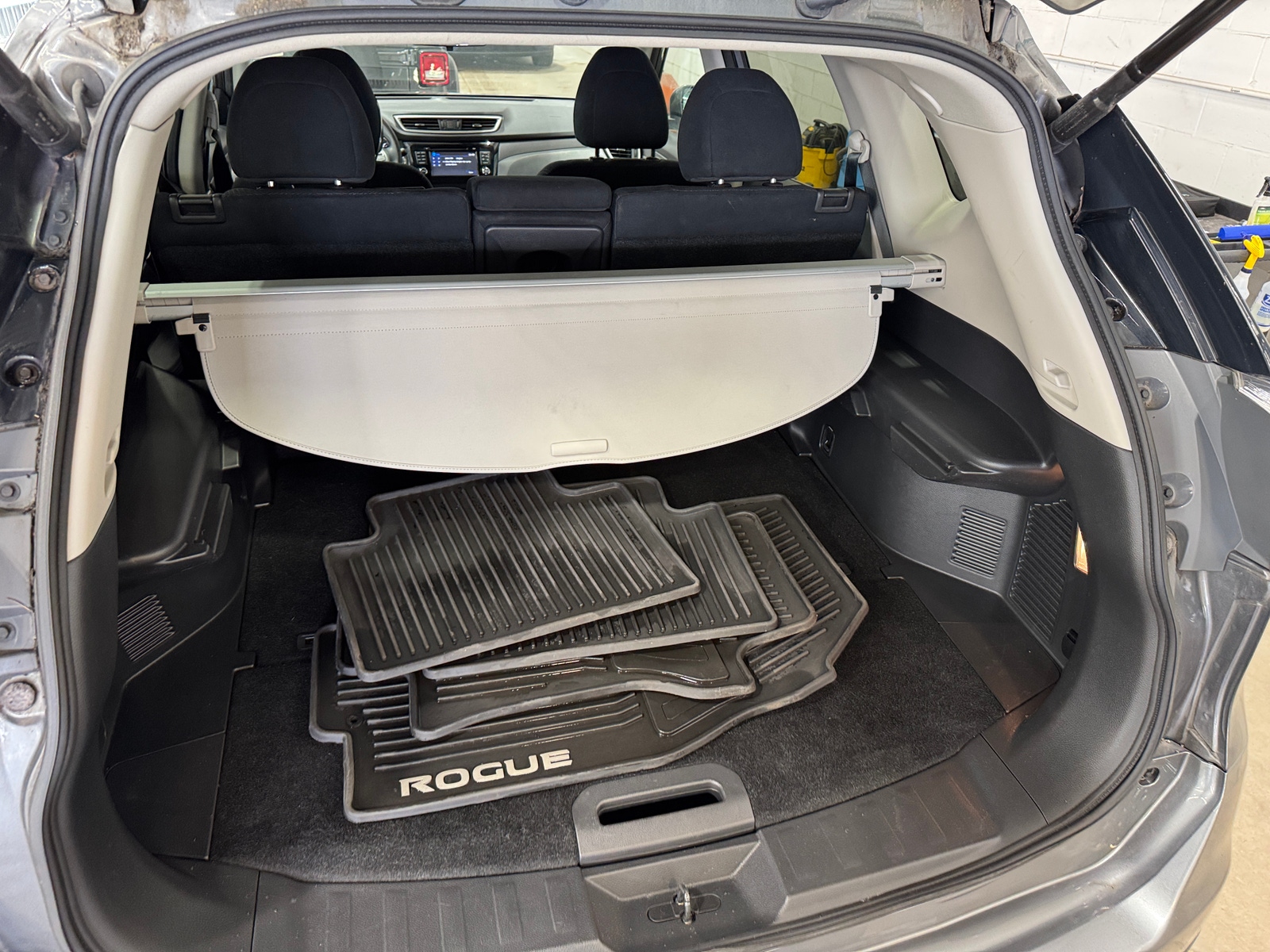 Thumbnail: 2014 Nissan Rogue - 7