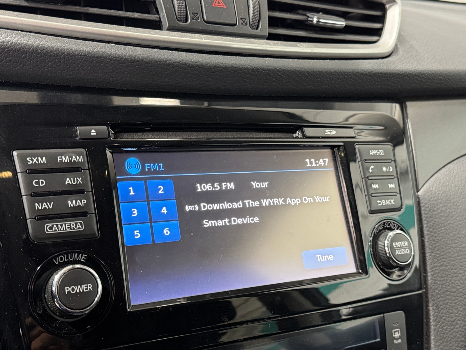 Thumbnail: 2014 Nissan Rogue - 4