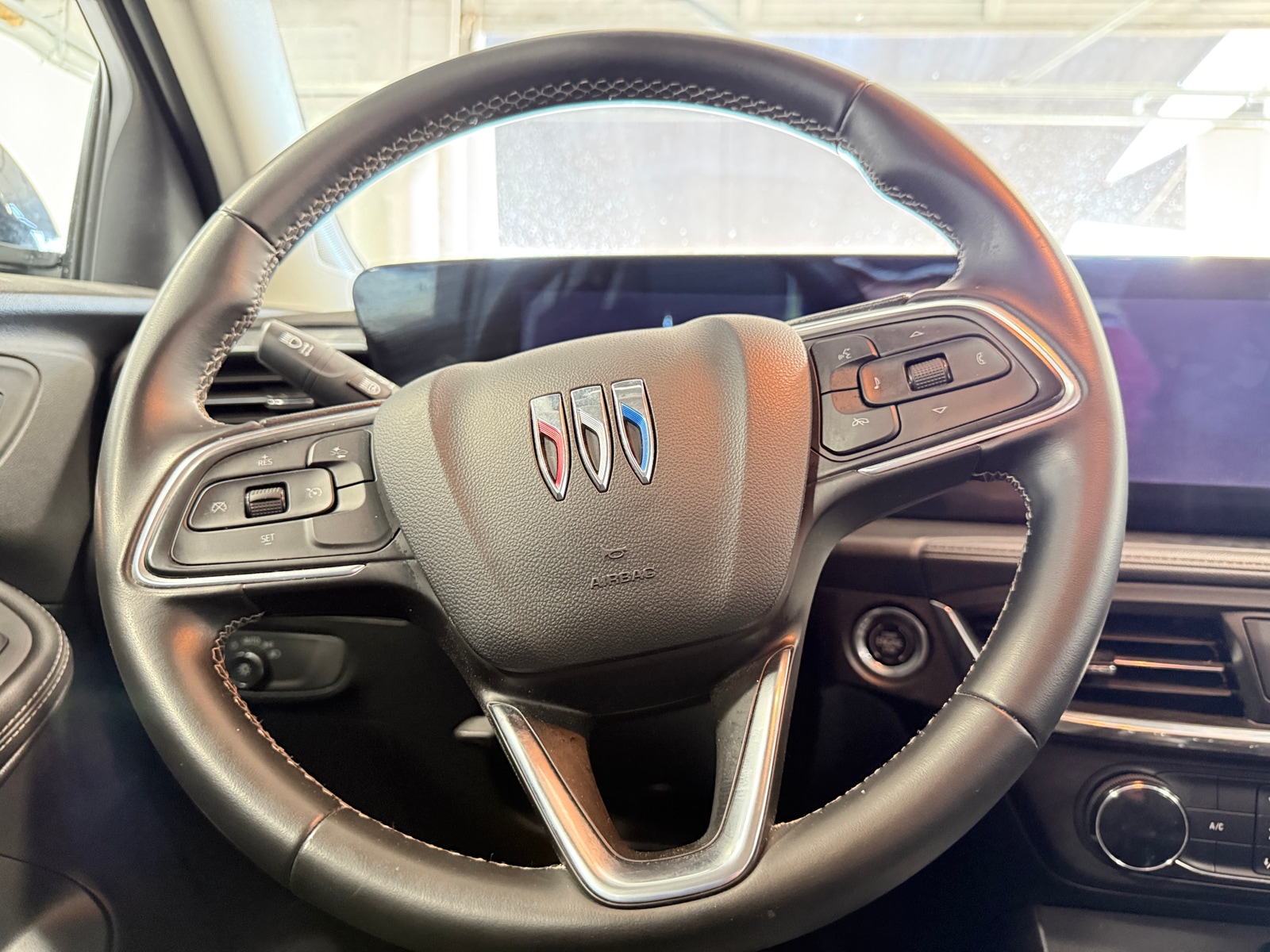 Thumbnail: 2025 Buick Encore GX - 4