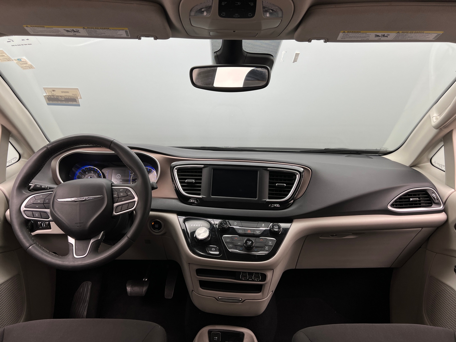 Thumbnail: 2023 Chrysler Voyager - 3