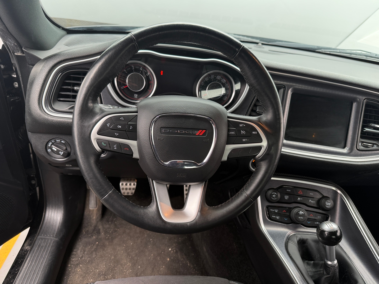 Thumbnail: 2015 Dodge Challenger - 4