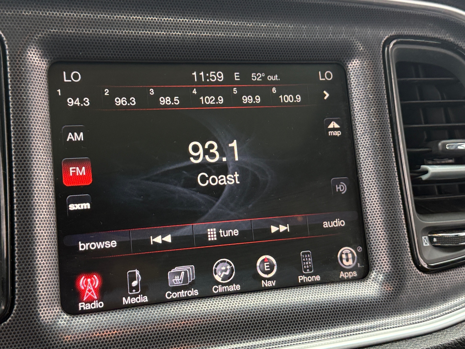 Thumbnail: 2015 Dodge Challenger - 3