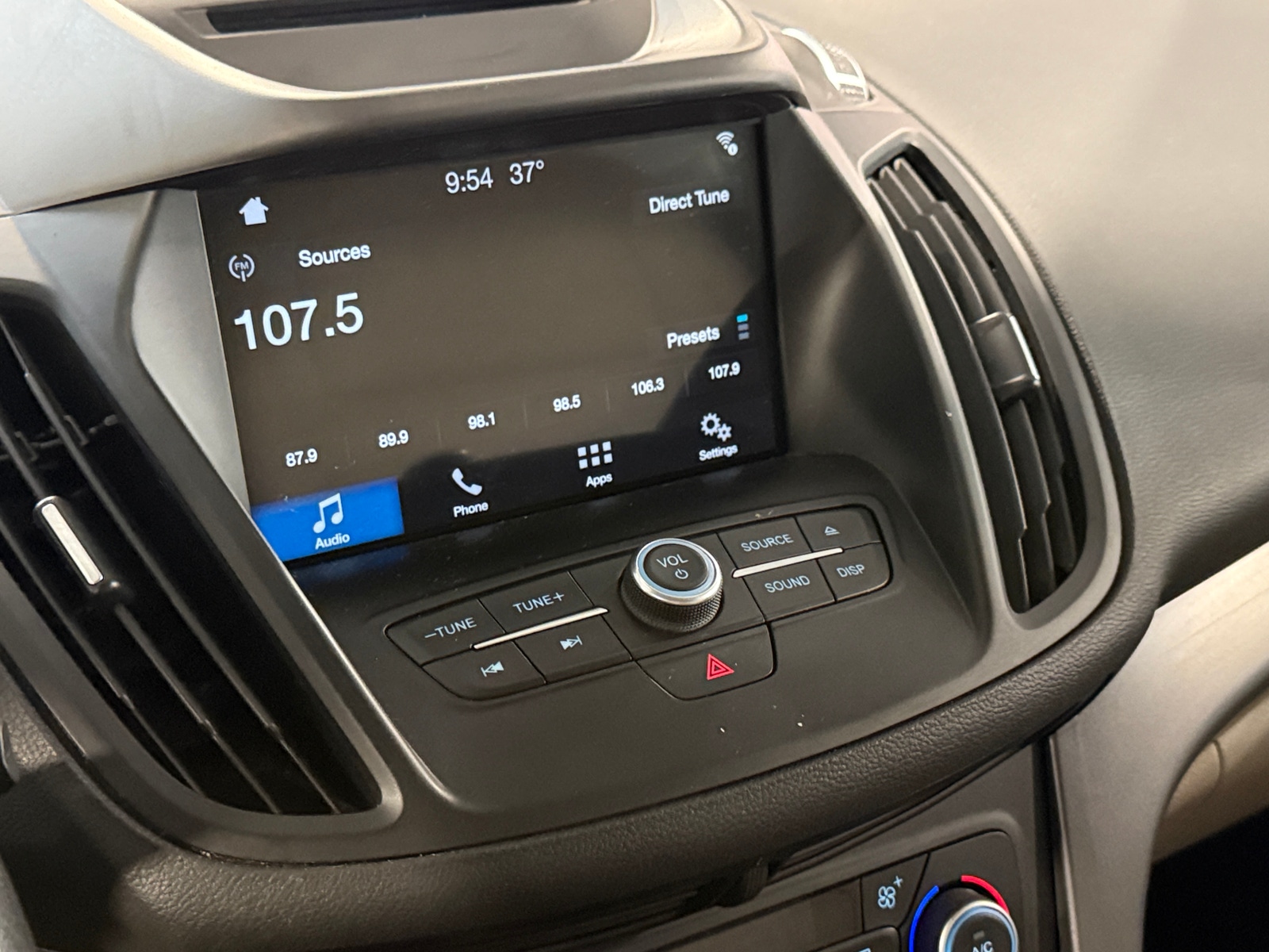 Thumbnail: 2018 Ford Escape - 3