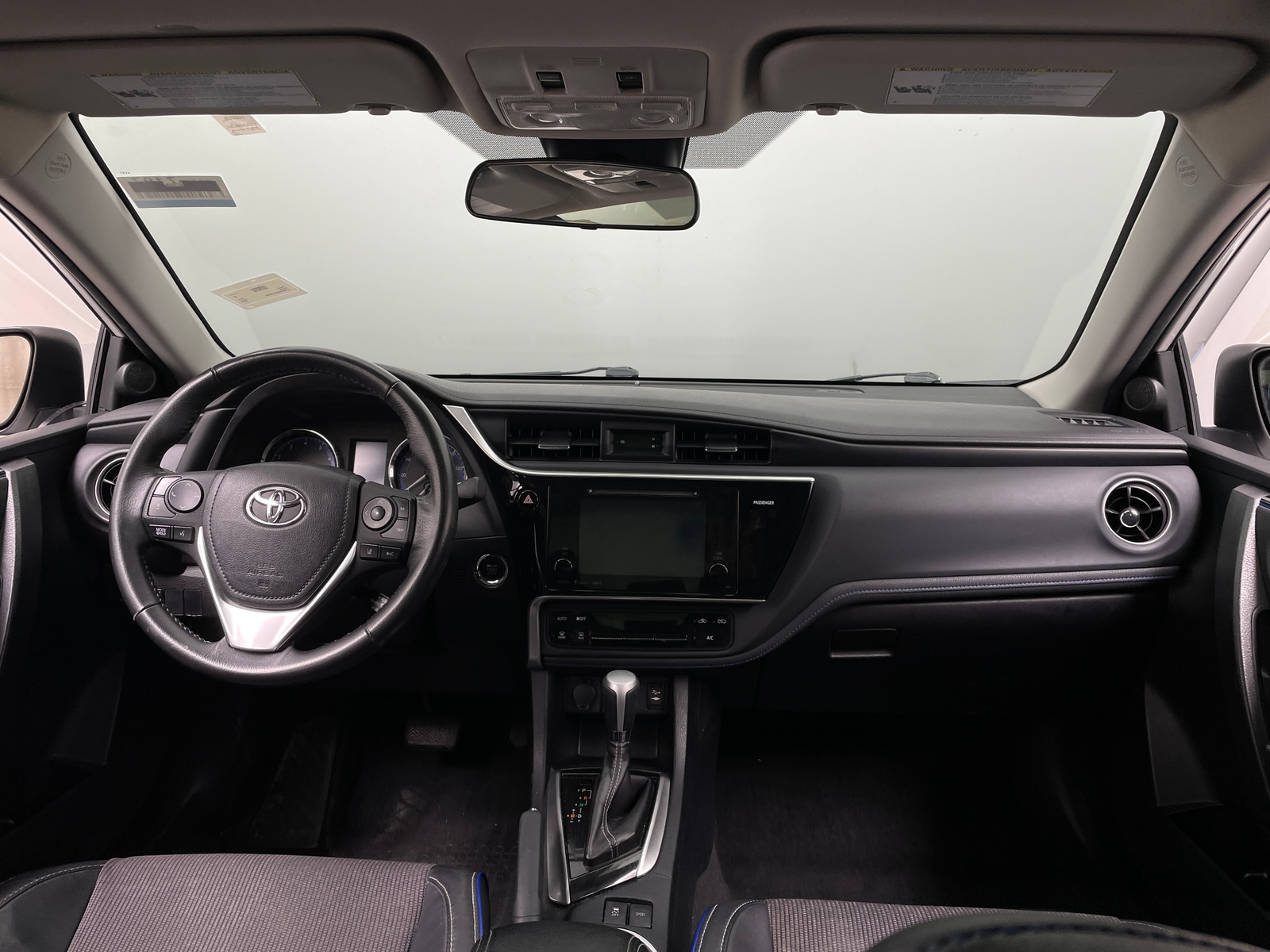 Thumbnail: 2017 Toyota Corolla - 3