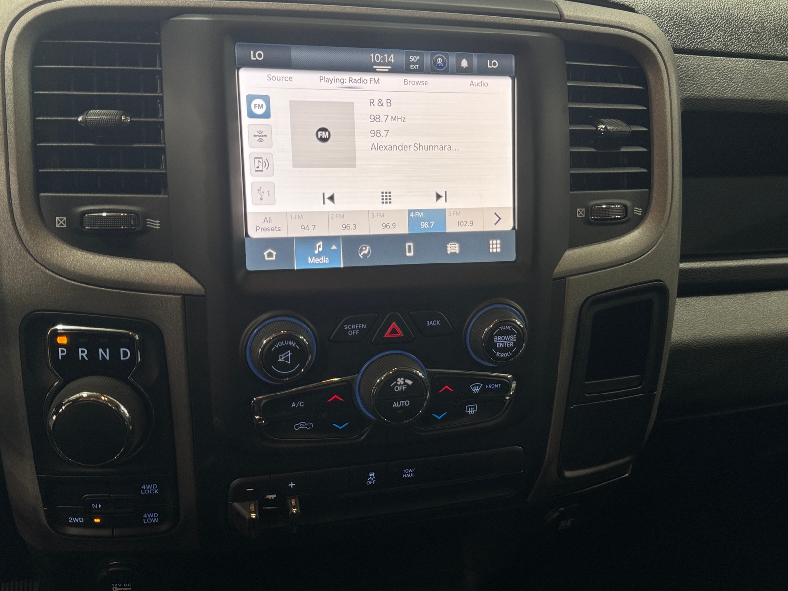 Thumbnail: 2024 RAM 1500 Classic - 4