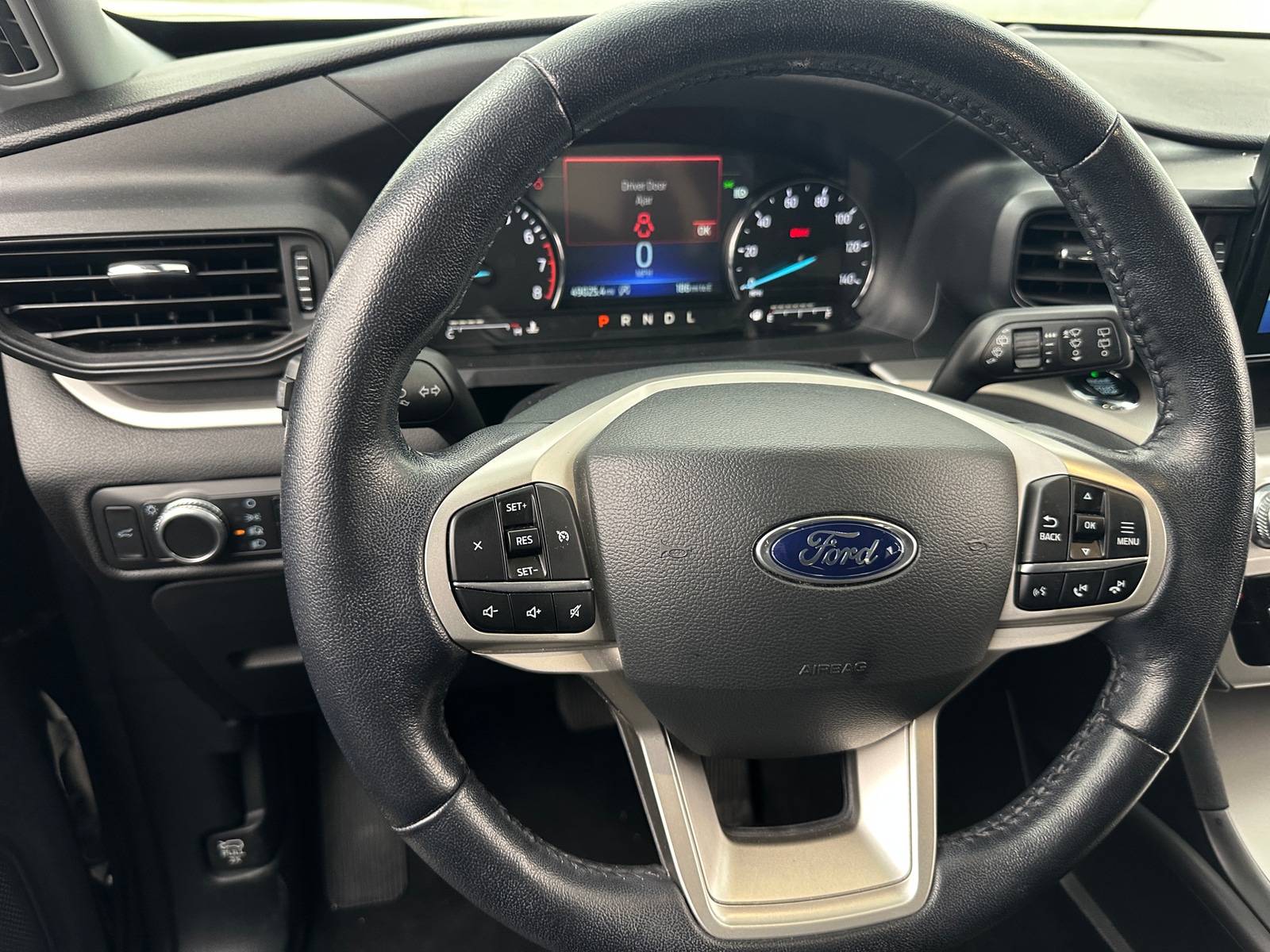 Thumbnail: 2021 Ford Explorer - 5