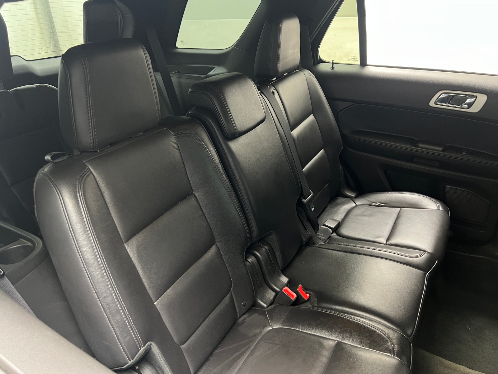 Thumbnail: 2015 Ford Explorer - 6