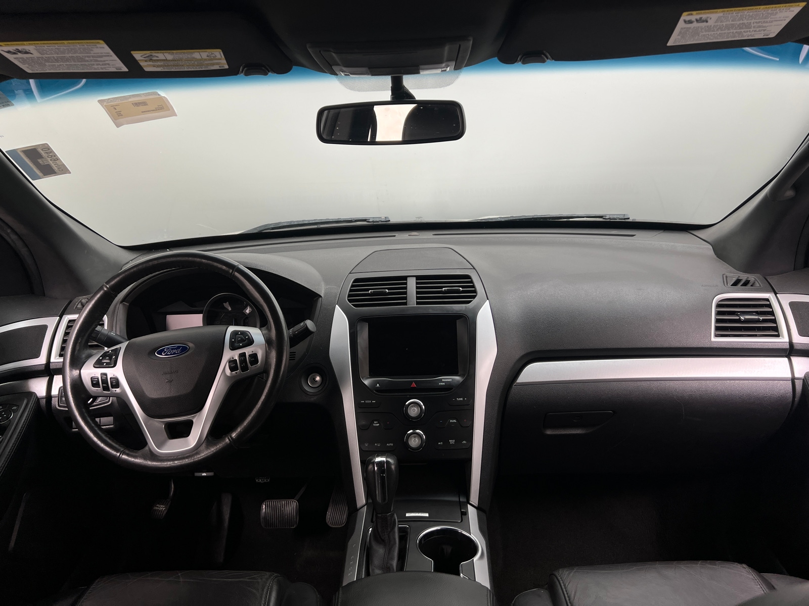 Thumbnail: 2015 Ford Explorer - 3