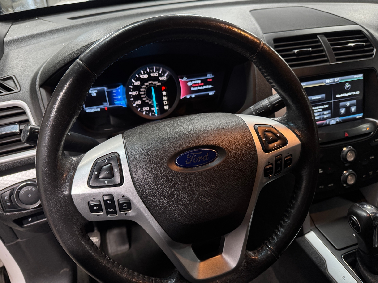 Thumbnail: 2015 Ford Explorer - 5