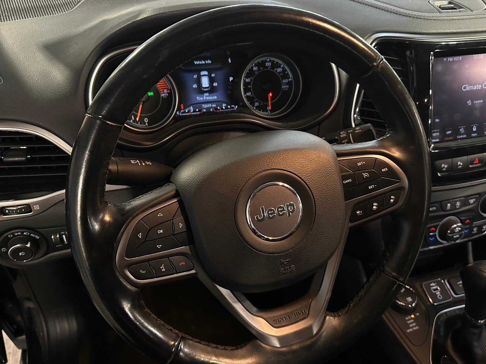 Thumbnail: 2021 Jeep Cherokee - 4