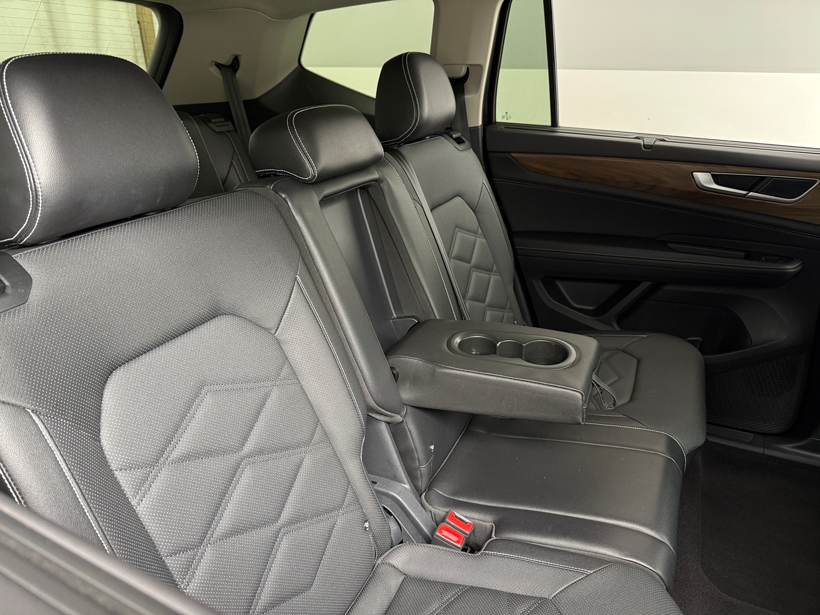 Thumbnail: 2025 Volkswagen Atlas - 5