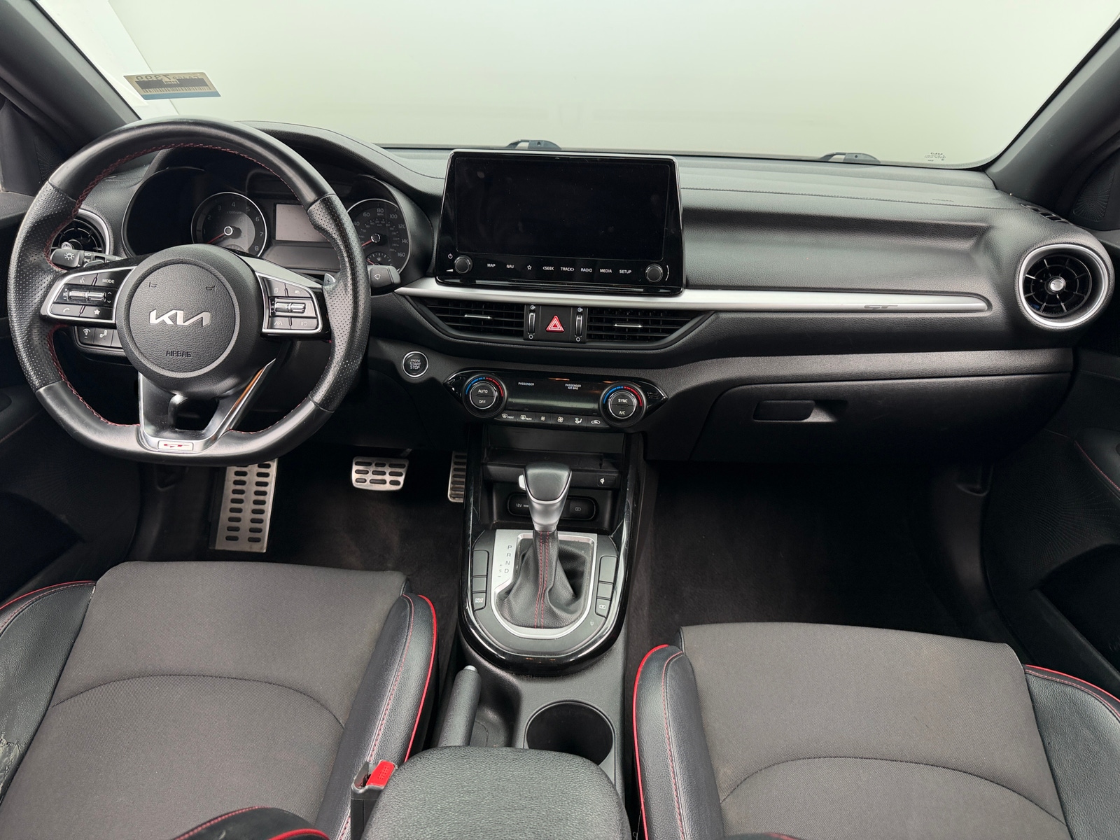 Thumbnail: 2022 Kia Forte - 3