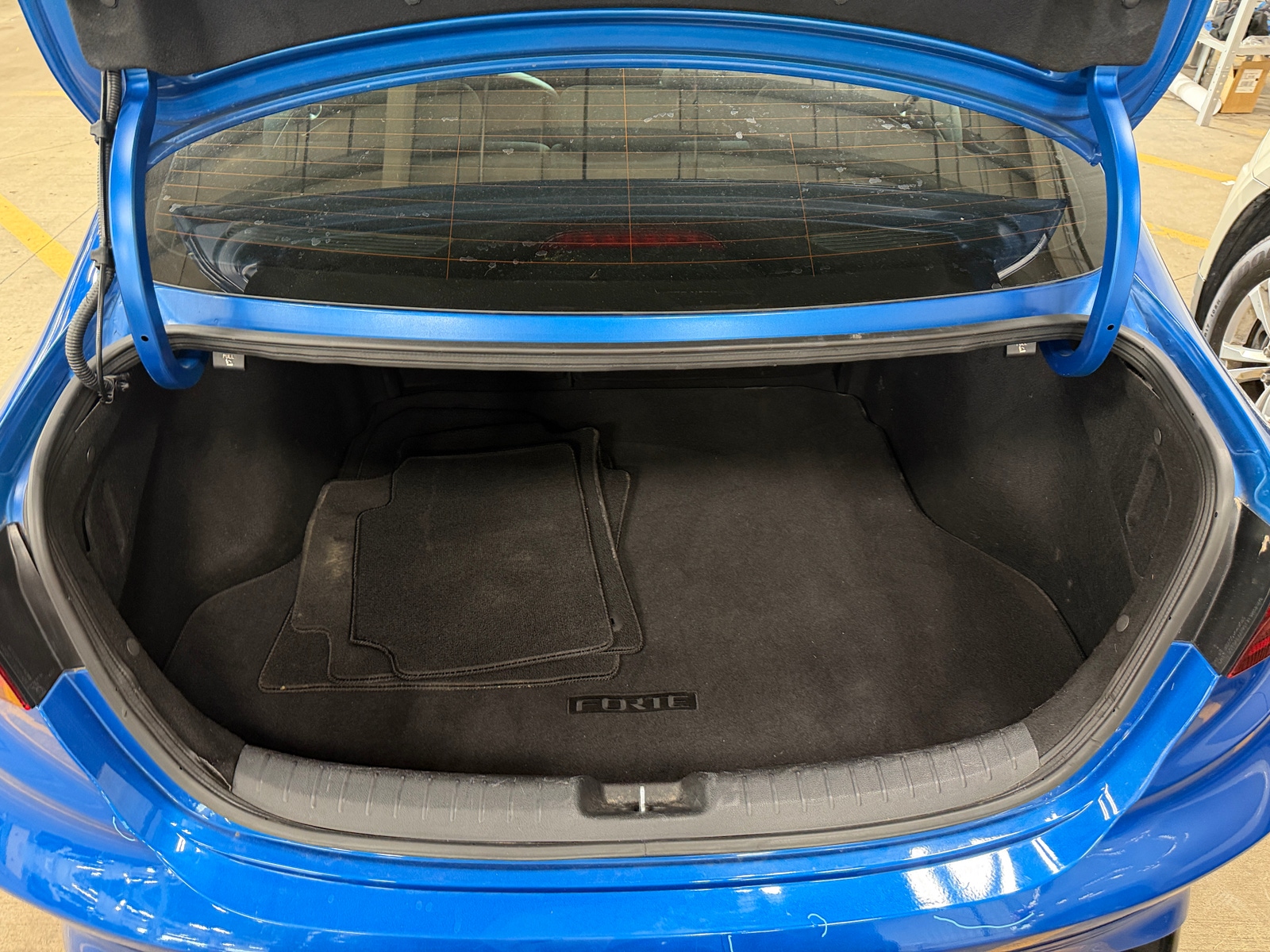 Thumbnail: 2022 Kia Forte - 7