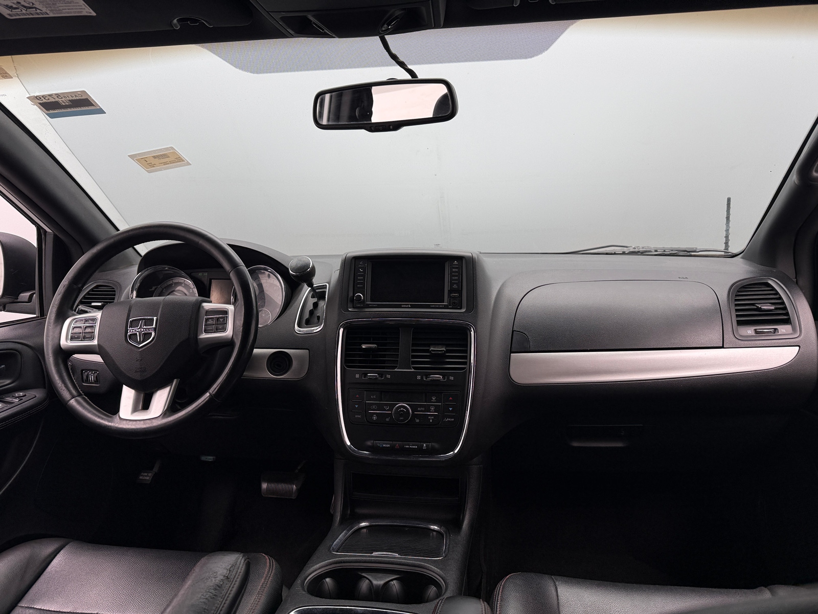 Thumbnail: 2017 Dodge Grand Caravan - 2