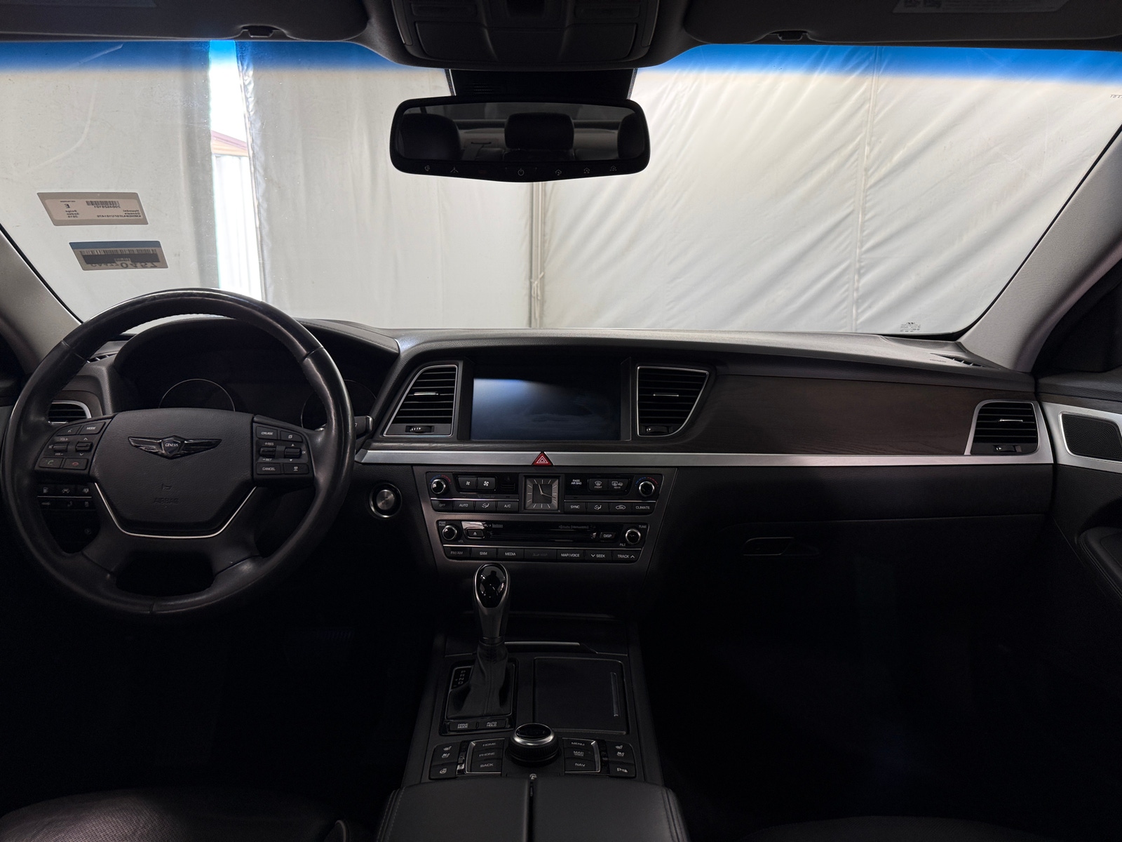 Thumbnail: 2015 Hyundai Genesis - 2