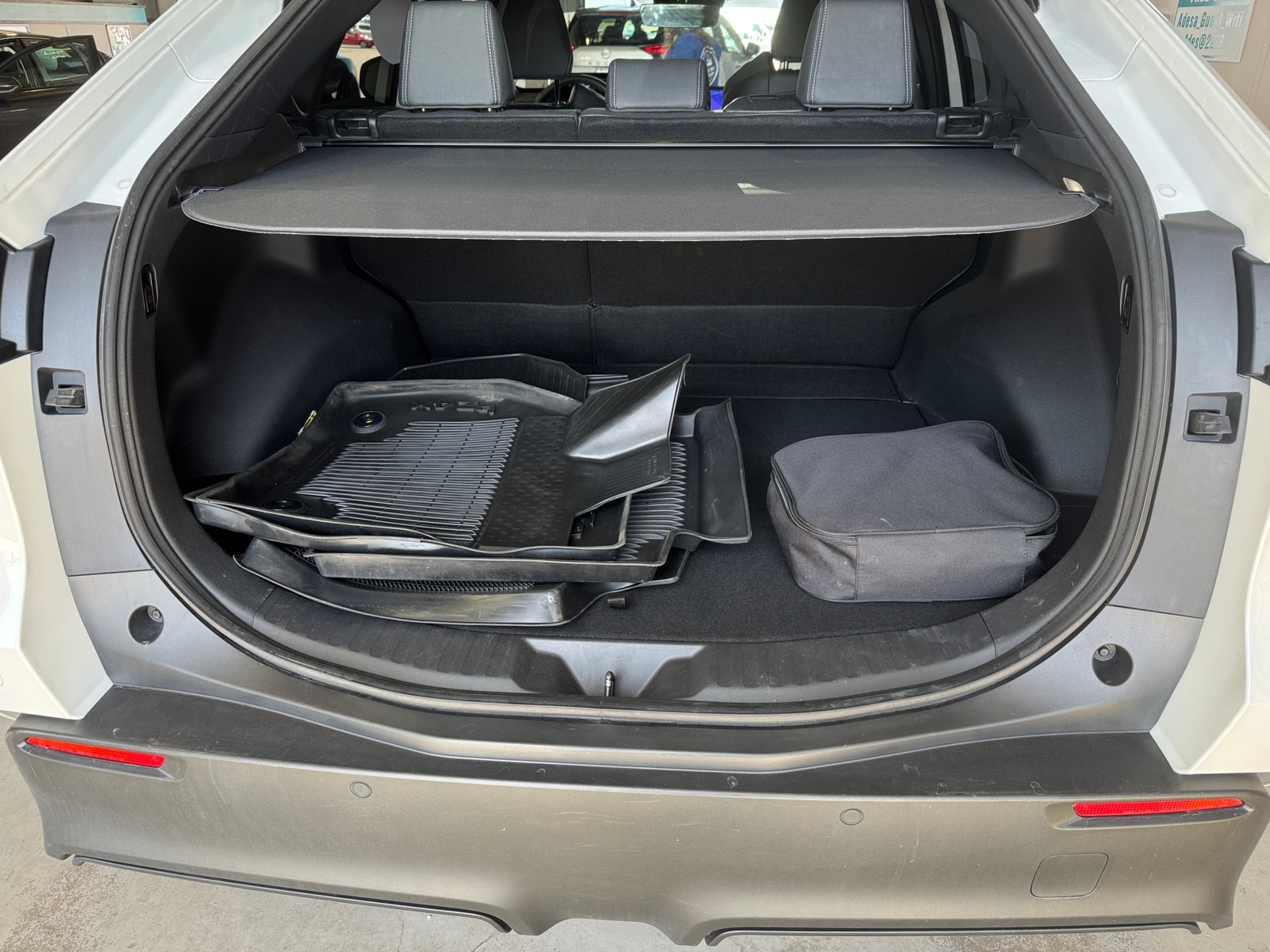 Thumbnail: 2023 Toyota bZ4X - 6