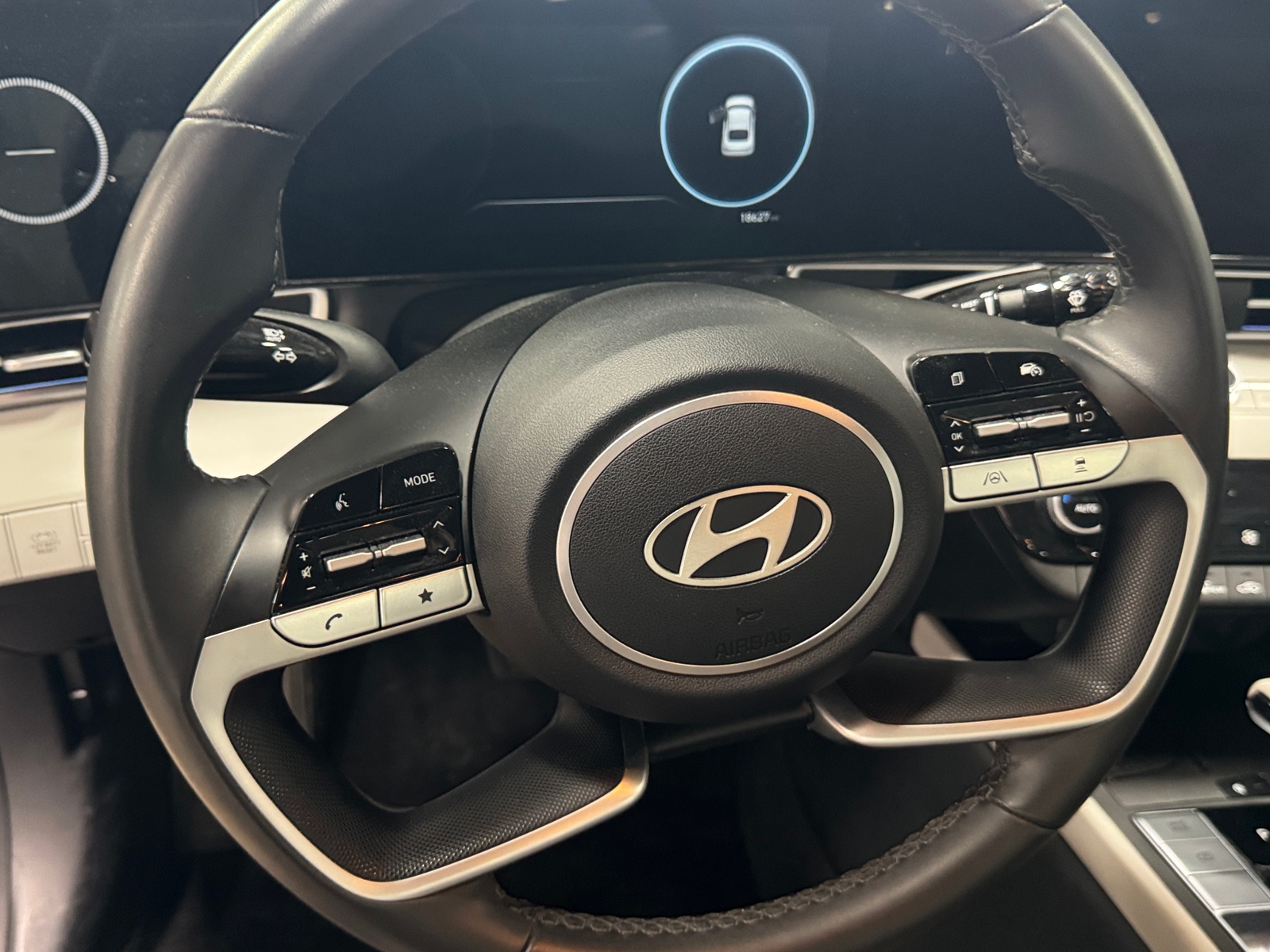 Thumbnail: 2025 Hyundai Elantra - 4